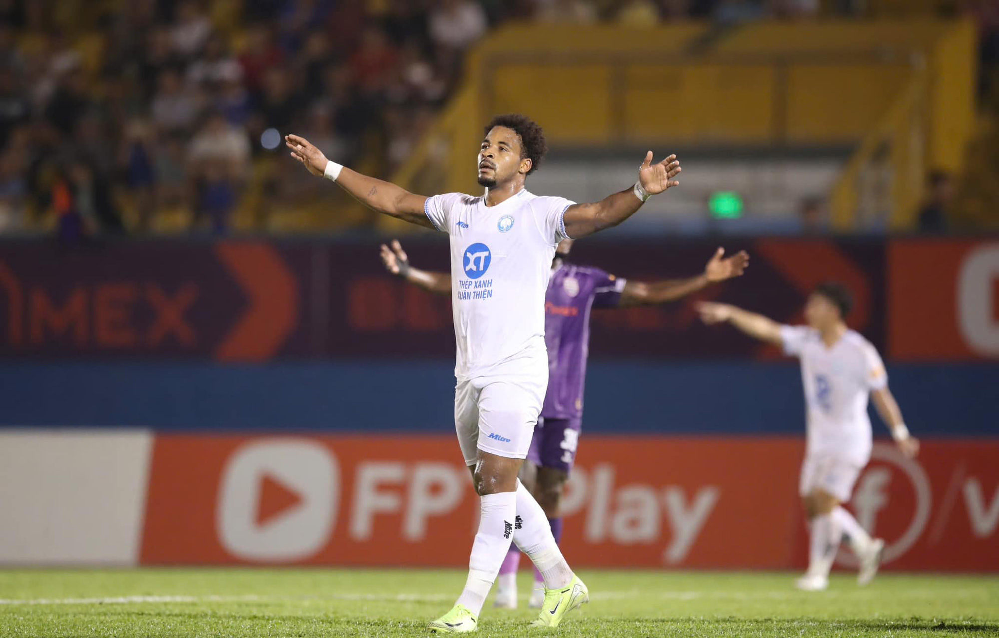 Rafaelson - Nguyễn Xuân Son là ai? - Tuổi Trẻ Online