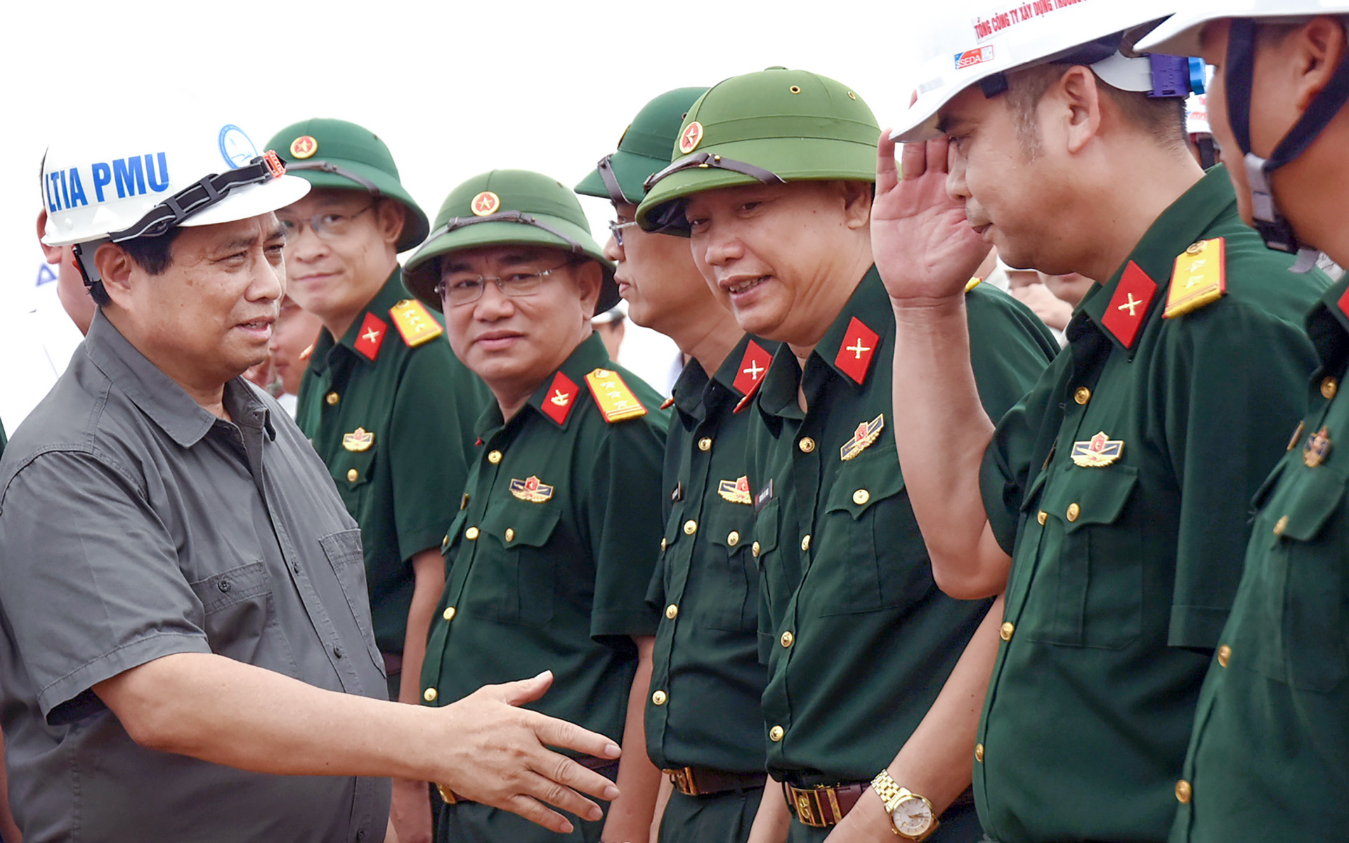Thủ tướng: Phải làm nhanh thành phố sân bay - Ảnh 4. Thủ tướng Chính Phủ yêu cầu chuẩn bị giai đoạn 2 sân bay Long Thành - Ảnh 4.