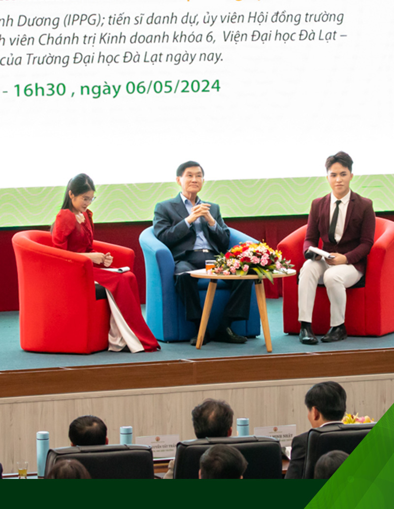 Doanh nhân Johnathan Hạnh Nguyễn tâm sự chuyện học với sinh viên - Ảnh 3.