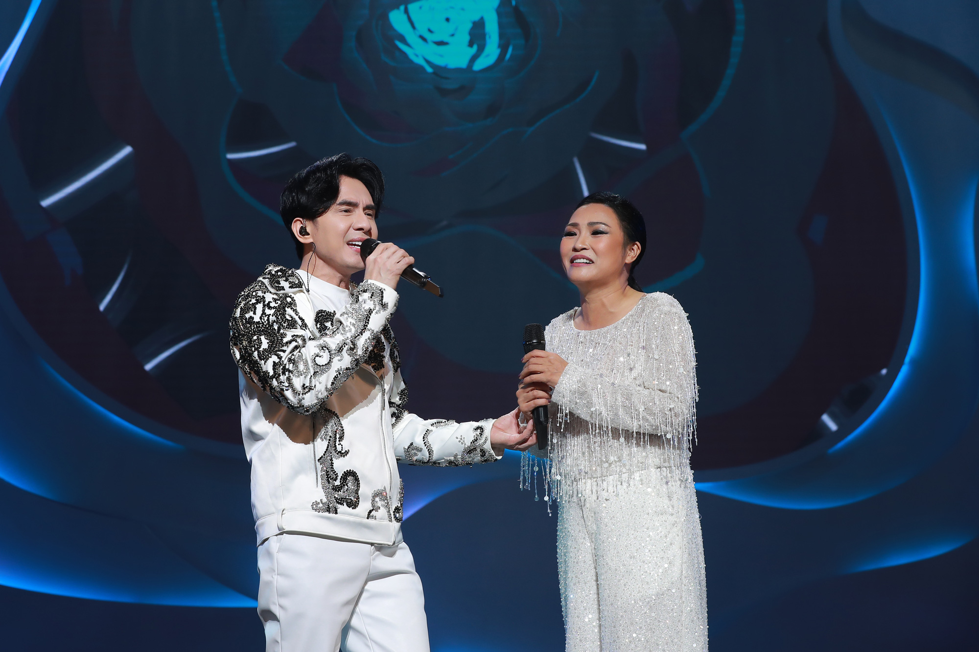 Phương Thanh mang Phương Thanh và Đan Trường tái ngộ trên sân khấu với hit Khi giấc mơ về - Ảnh: BCT