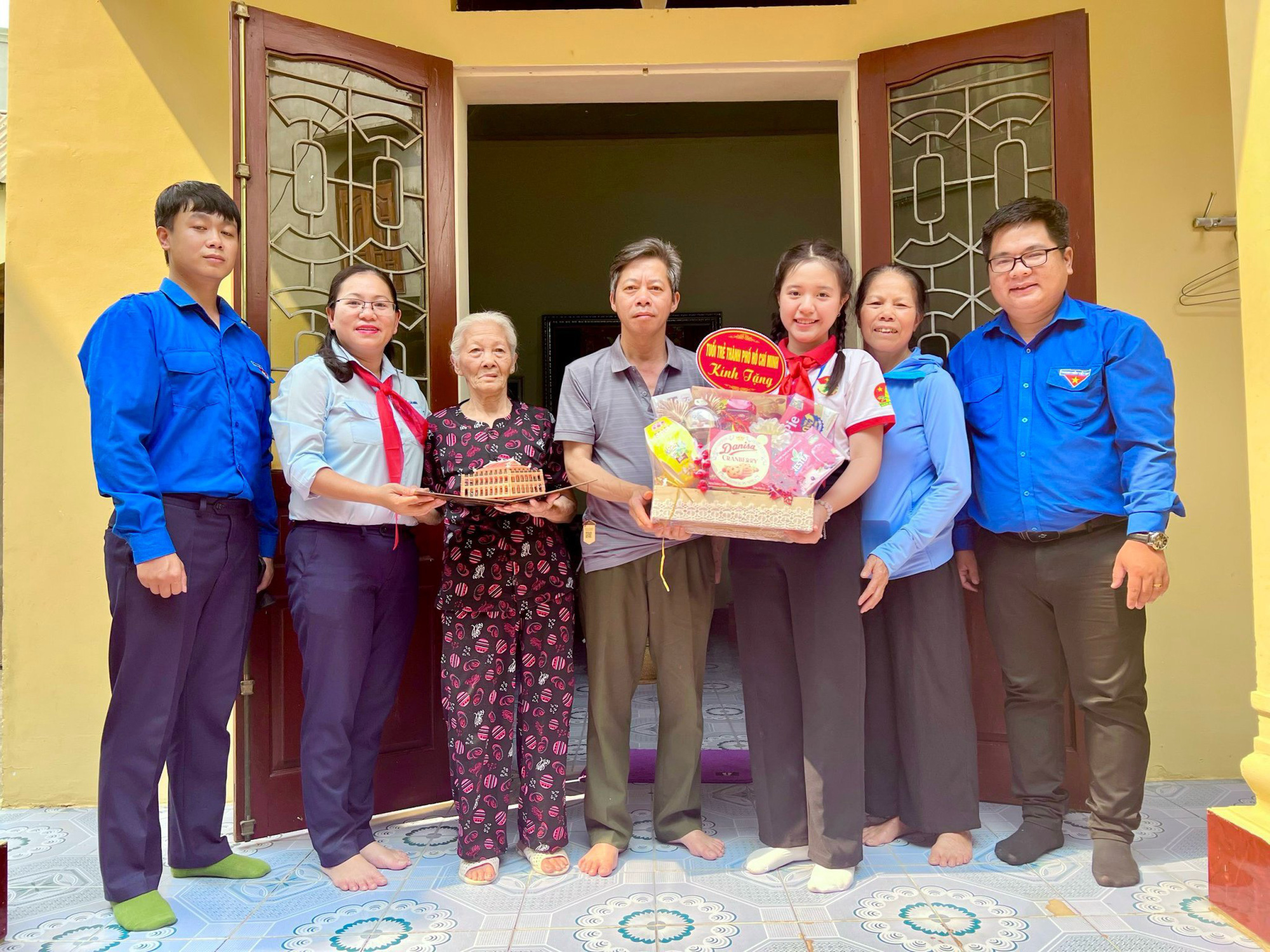Tuổi trẻ Thành phố hướng về Điện Biên: Hành trình tri ân và tự hào- Ảnh 9.