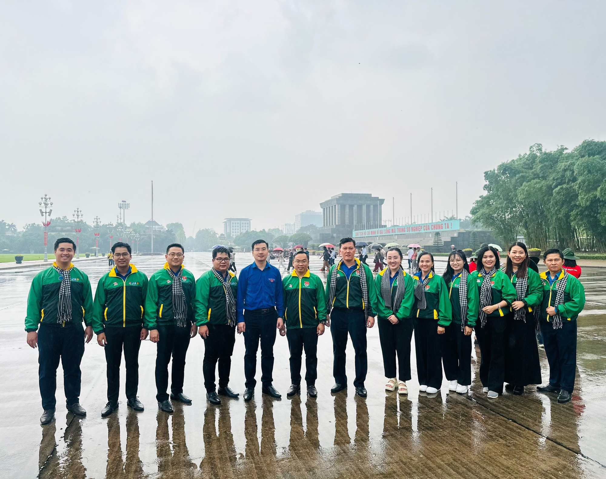 Tuổi trẻ Thành phố hướng về Điện Biên: Hành trình tri ân và tự hào- Ảnh 1.