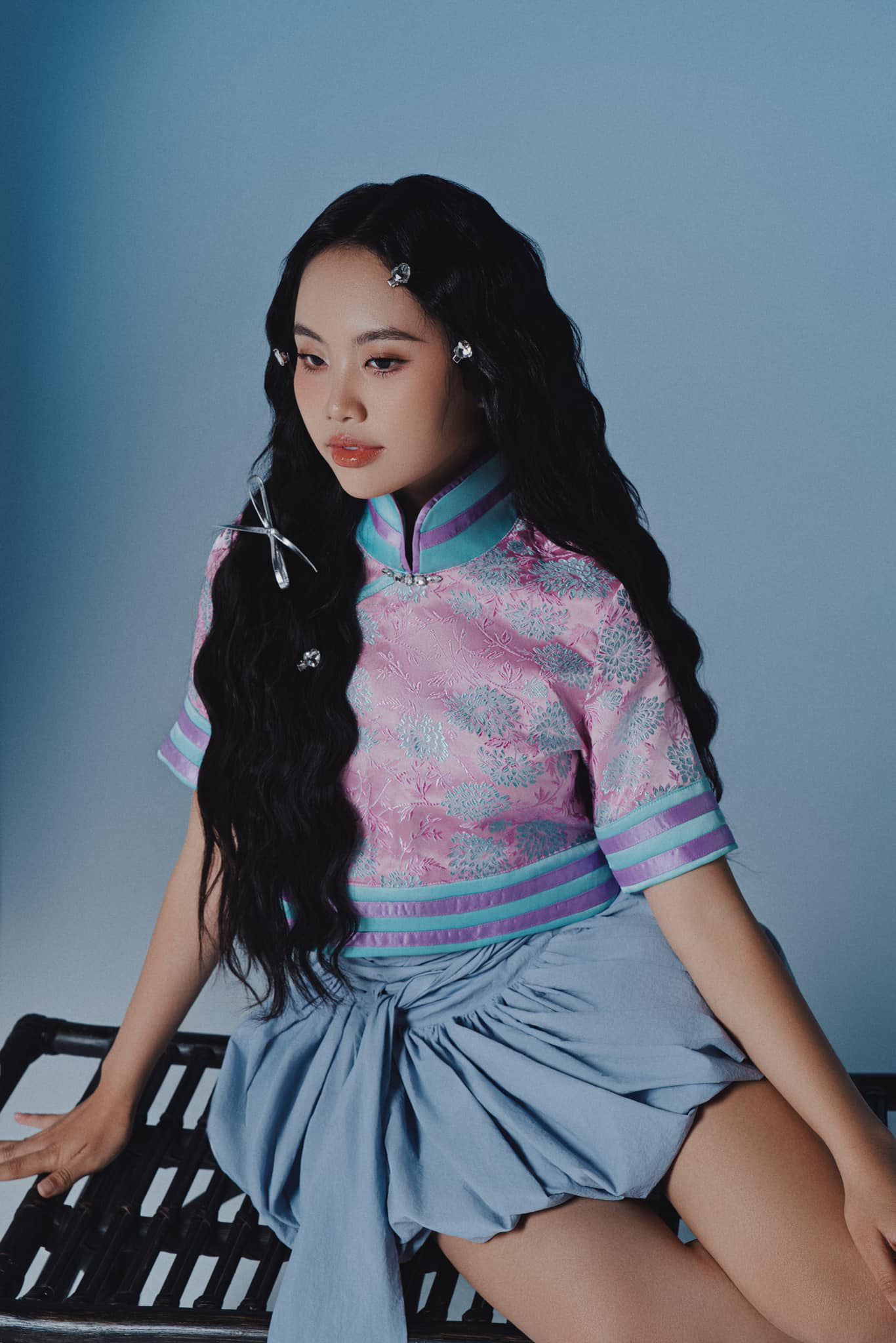 Phương Mỹ Chi vừa tung hint MV mới đã khiến fan đồng loạt tra từ điển?- Ảnh 3. Phương Mỹ Chi vừa tung hint MV mới đã khiến fan đồng loạt tra từ điển?- Ảnh 3.