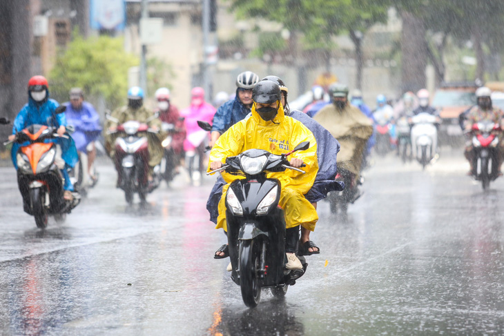 Hôm nay thời tiết Nam Bộ và Tây Nguyên có mưa rào đến mưa to - Ảnh: PHƯƠNG QUYÊN