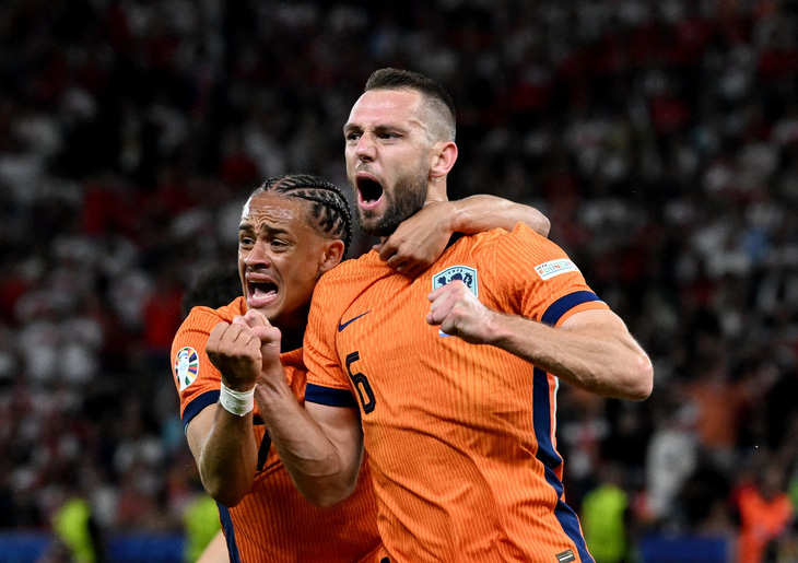 Hà Lan ngược dòng trước Thổ Nhĩ Kỳ để vào bán kết Euro 2024 - Ảnh: REUTERS