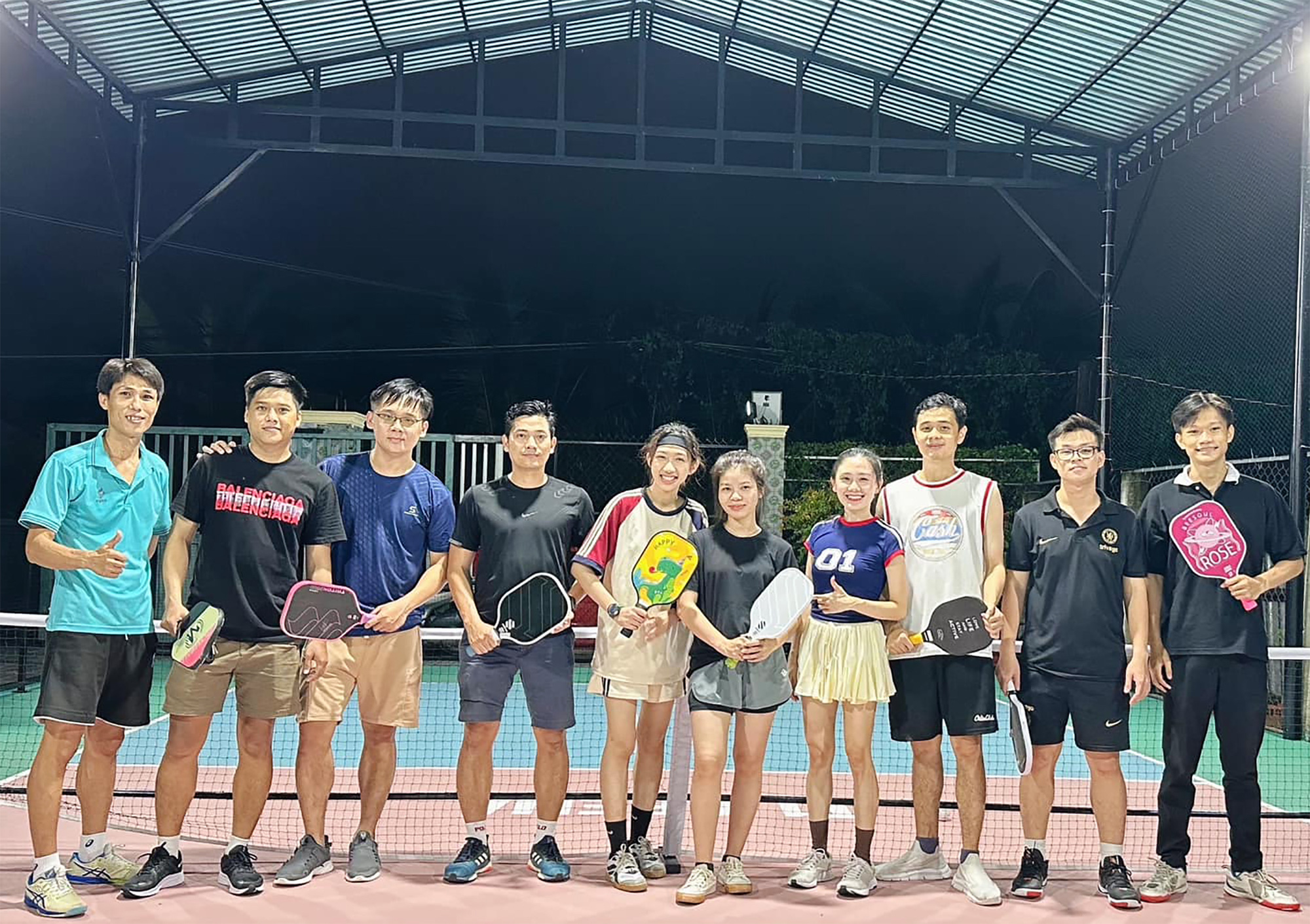 Pickleball là môn thể thao gì mà khiến sao Việt thích mê?- Ảnh 1. Pickleball là môn thể thao gì mà khiến sao Việt thích mê?- Ảnh 1.