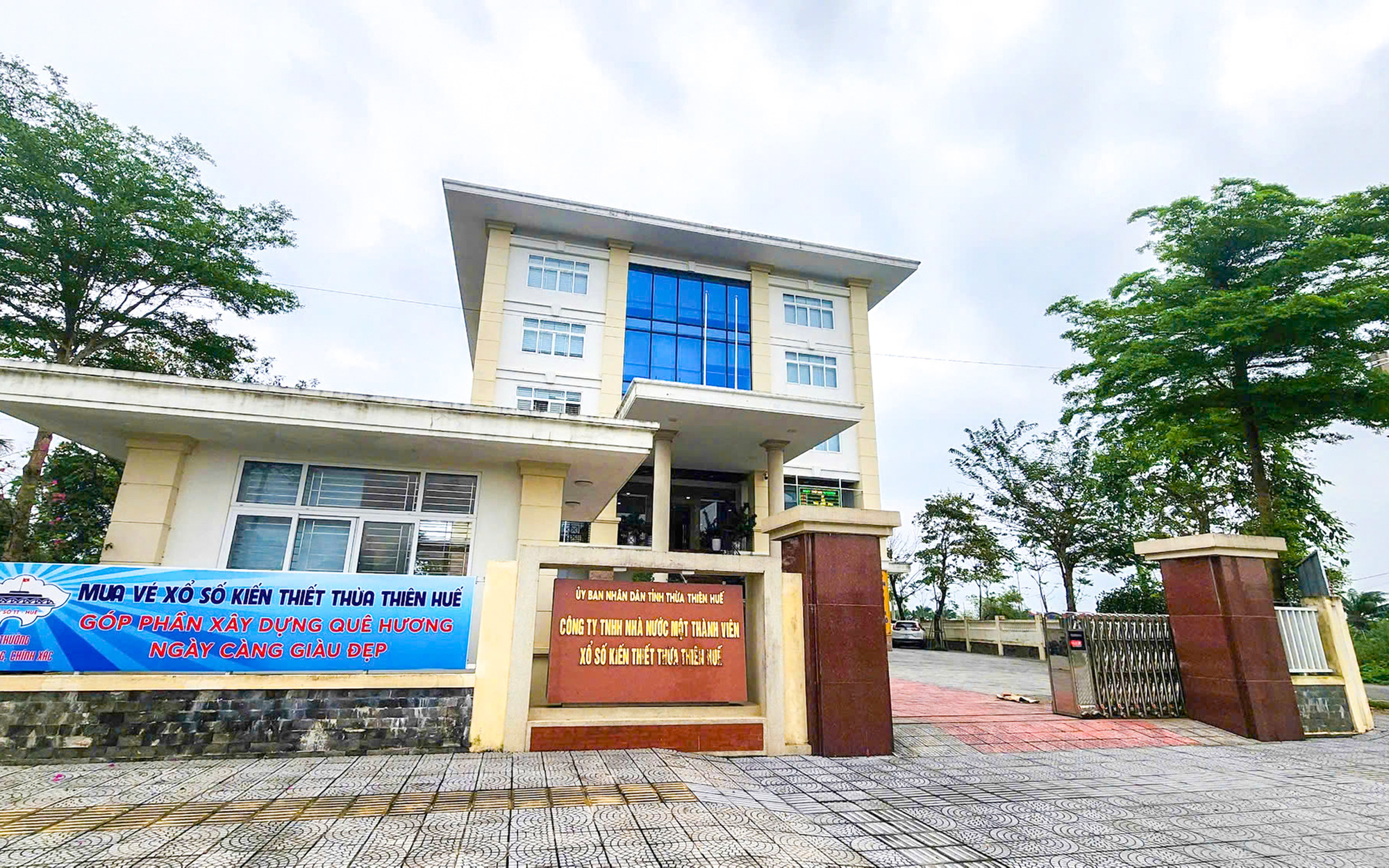 Giám đốc Công ty xổ số Huế: Chúng tôi không muốn ‘ăn thua’ với khách hàng - Ảnh 1. Giám đốc Công ty xổ số Huế: Chúng tôi không muốn ‘ăn thua’ với khách hàng - Ảnh 1.