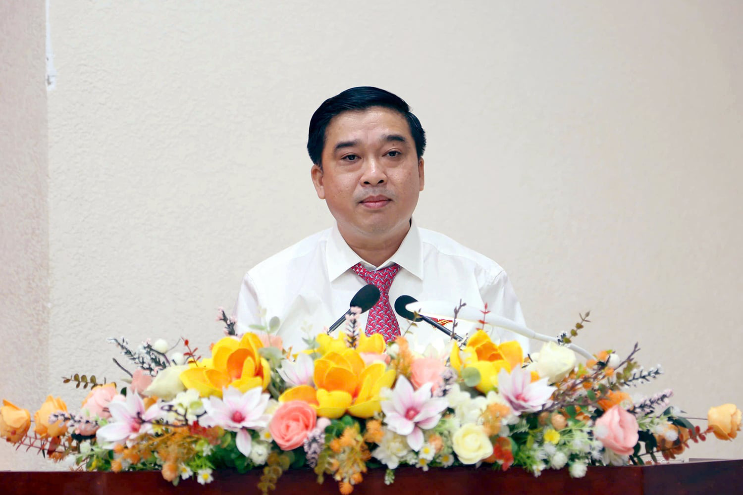 Giám đốc Sở Xây dựng làm phó chủ tịch UBND tỉnh Đồng Nai - Ảnh 1. Giám đốc Sở Xây dựng làm phó chủ tịch UBND tỉnh Đồng Nai - Ảnh 1.
