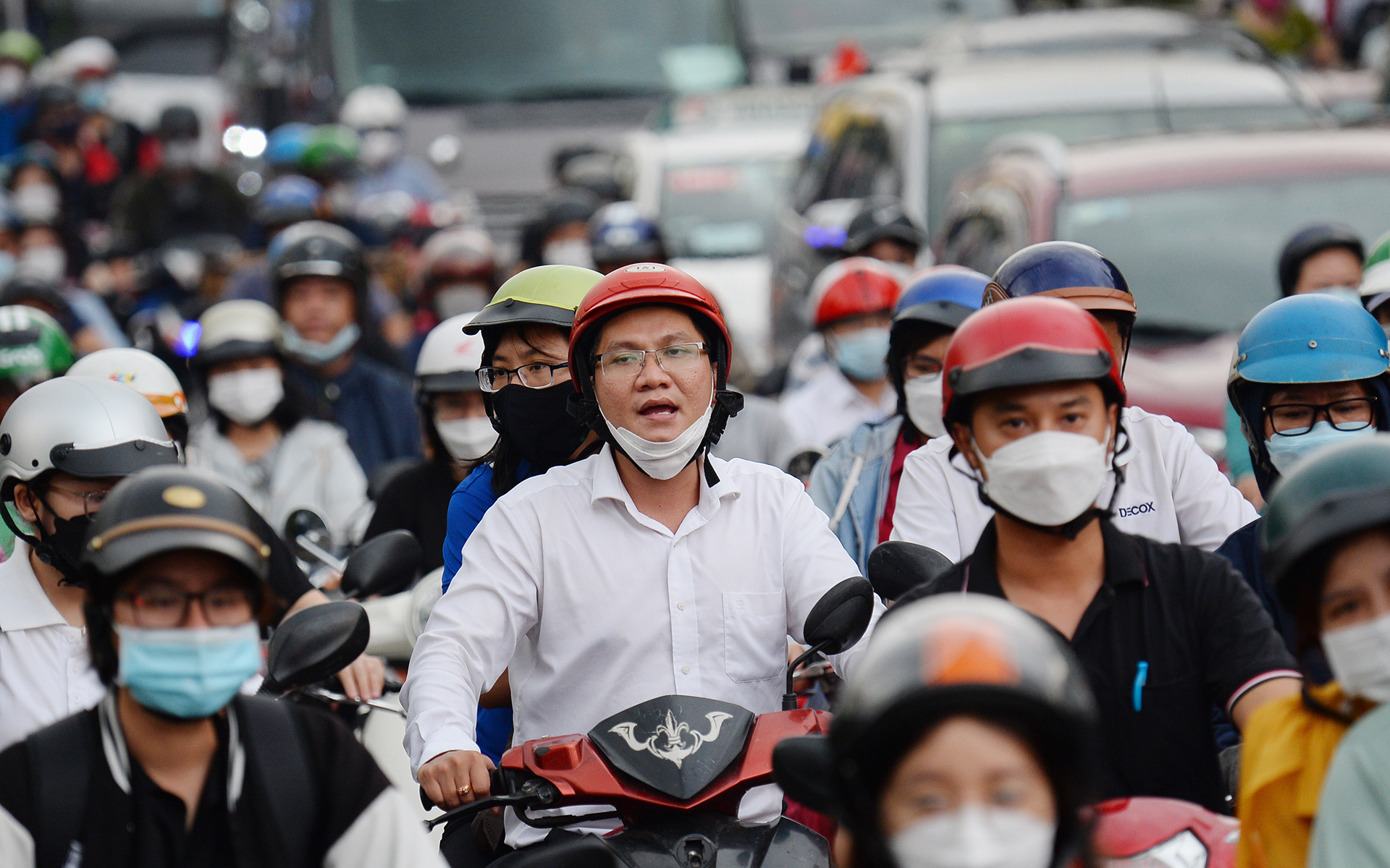 Đèn xanh 'nhanh nhất thế giới': Chỉ 3 giây đã đổi màu - Ảnh 1.