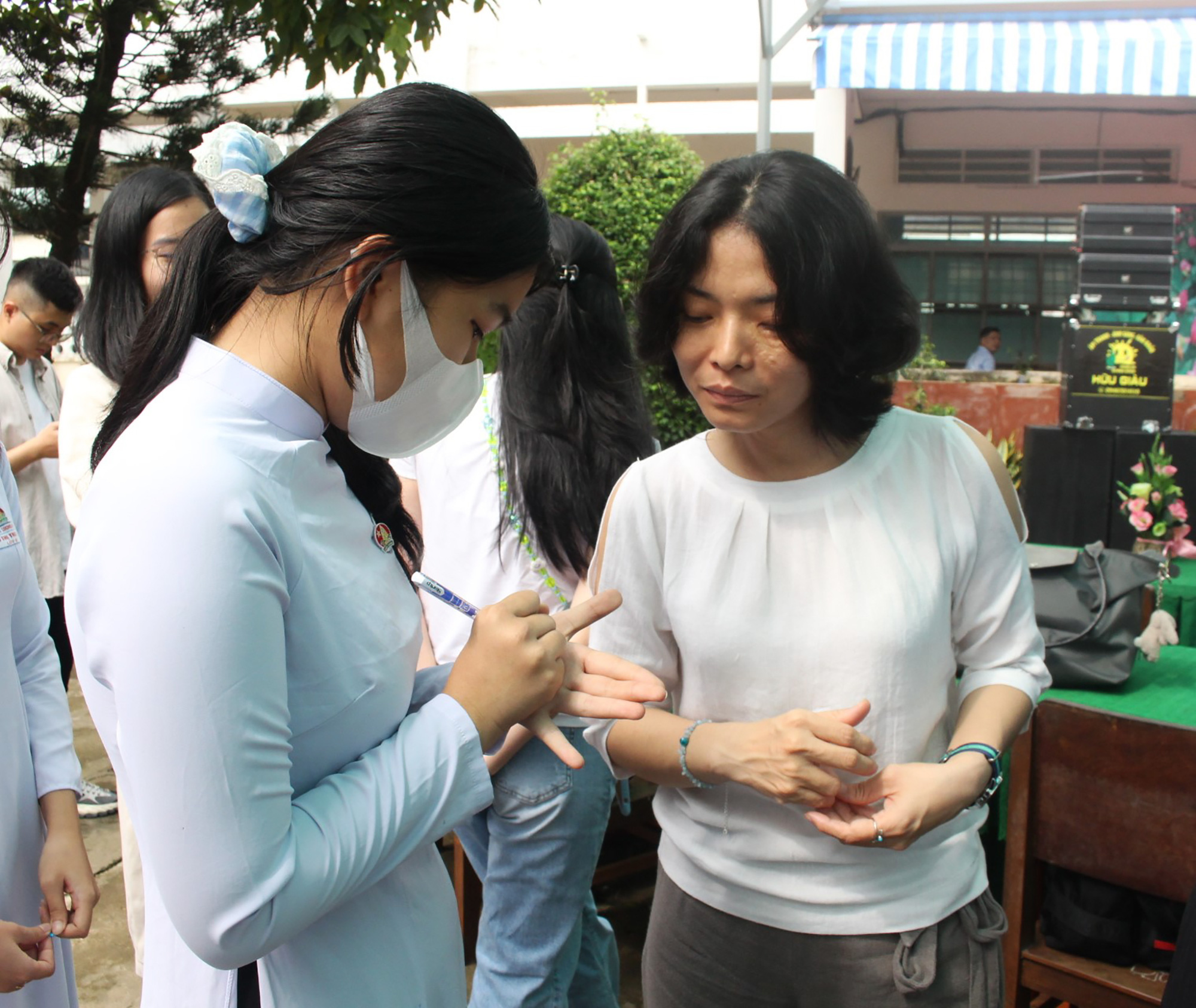 Vì sao chúng ta lại bị bệnh, làm sao để giữ sức khỏe?- Ảnh 3. Vì sao chúng ta lại bị bệnh, làm sao để giữ sức khỏe?- Ảnh 3.