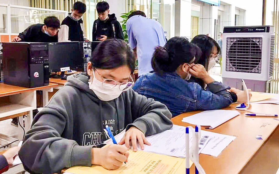 TP.HCM tăng cường rà soát doanh nghiệp tư vấn du học, xuất khẩu lao động - Ảnh 1. TP.HCM tăng cường rà soát doanh nghiệp tư vấn du học, xuất khẩu lao động - Ảnh 1.