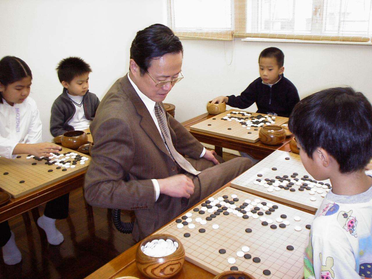 Vì sao các cao thủ cờ tướng có biệt danh theo truyện Kim Dung? - Ảnh 4.