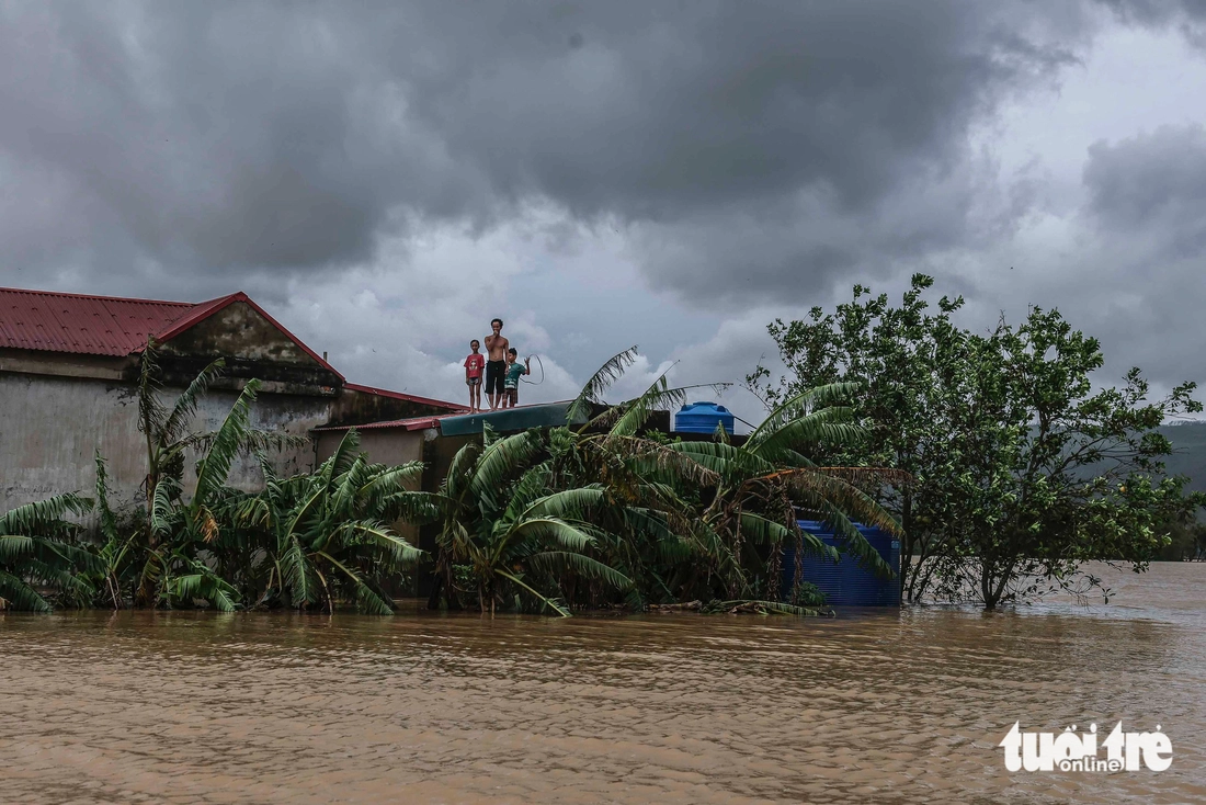 A close-up of one of deepest flooded areas in central Vietnam after ...