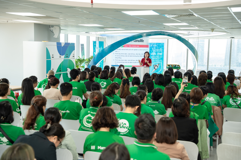 Tư vấn viên bảo hiểm Manulife được đào tạo kiến thức sức khỏe cộng đồng - Ảnh 1.