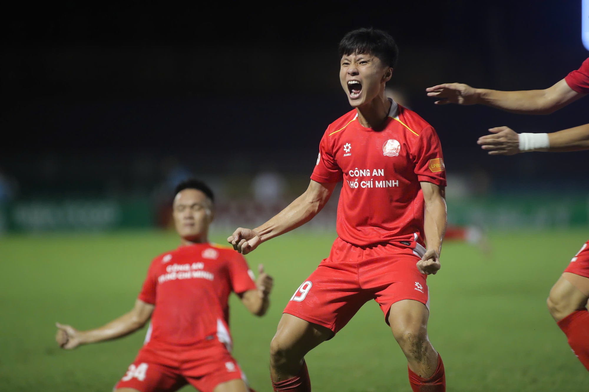 Cơ hội cho 'em họ Công Phượng' ở U23 Việt Nam - Ảnh 2.