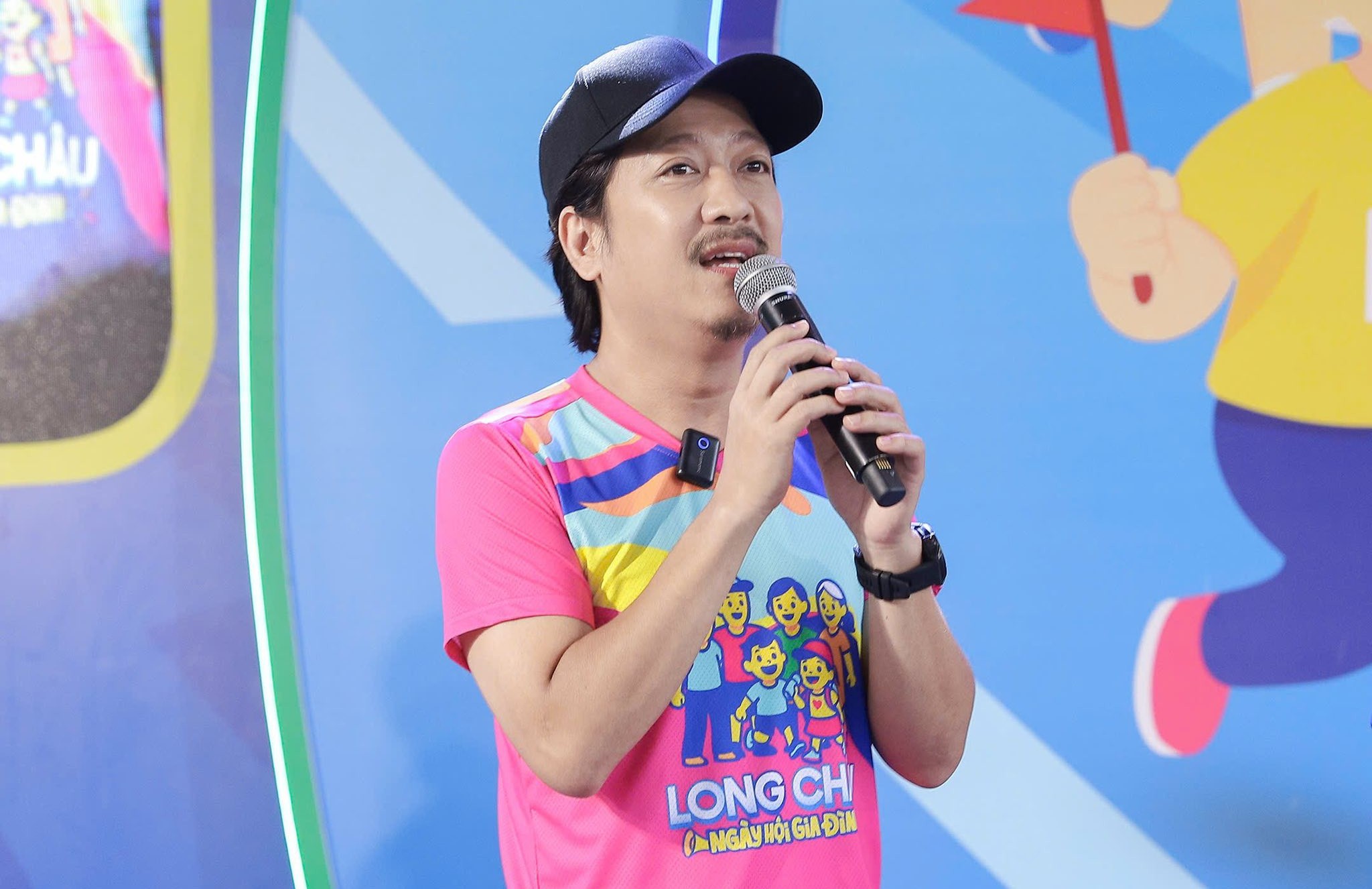 Vợ chồng Trấn Thành đóng góp 500 triệu, Trường Giang 300 triệu giúp bà con vùng bão miền Trung - Ảnh 2. Trấn Thành, Trường Giang góp tổng cộng 800 triệu giúp đồng bào sau bão Bualoi - Ảnh 2.