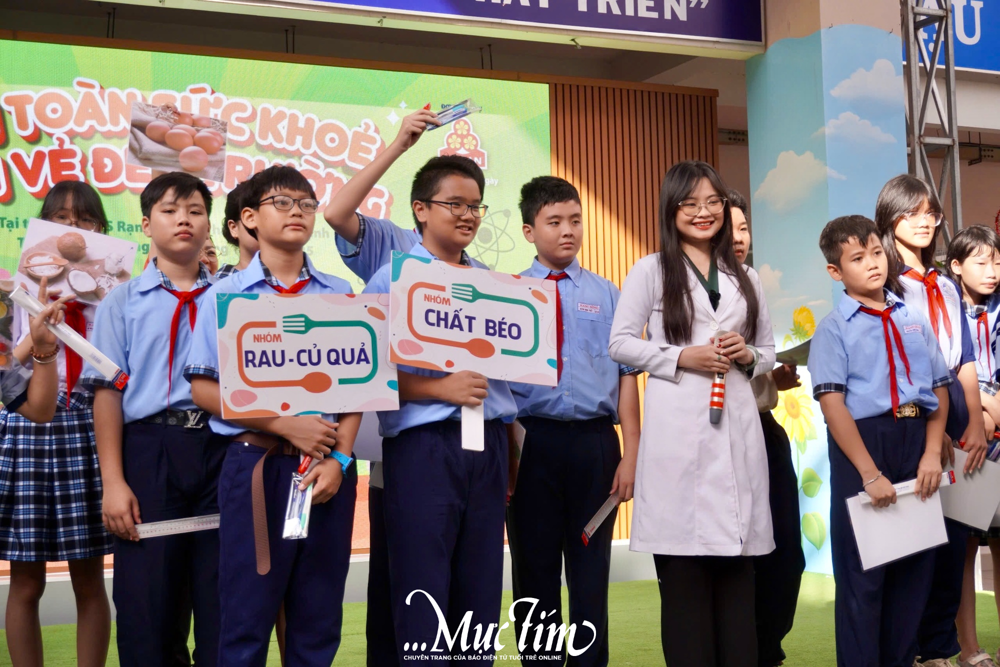 Học sinh Trường THCS Rạng Đông tìm hiểu bí quyết vui khỏe đến trường- Ảnh 1.
