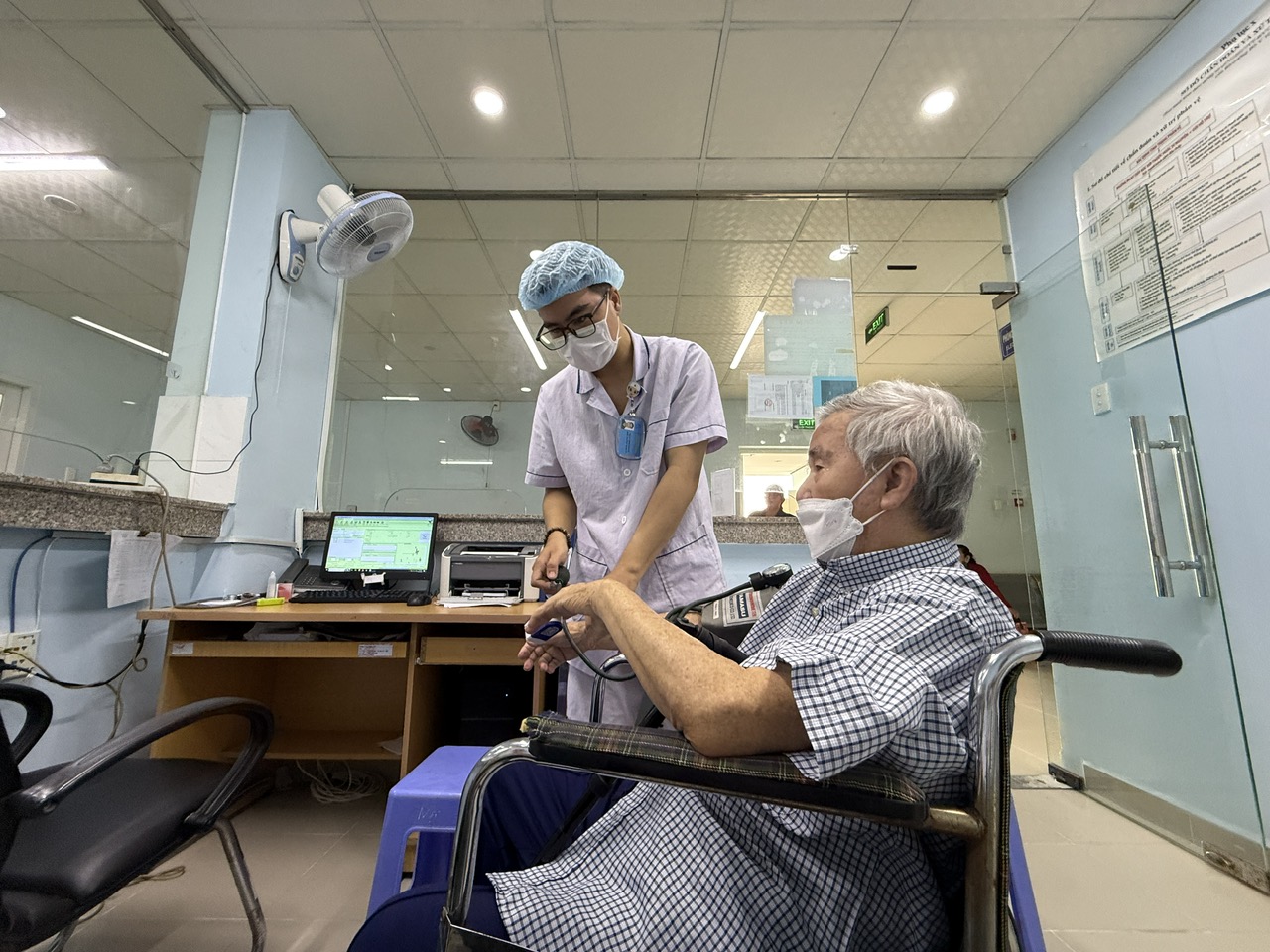 Đổi nơi khám BHYT: người dân được chọn và không mất phí - Ảnh 1. BHYT - Ảnh 1.