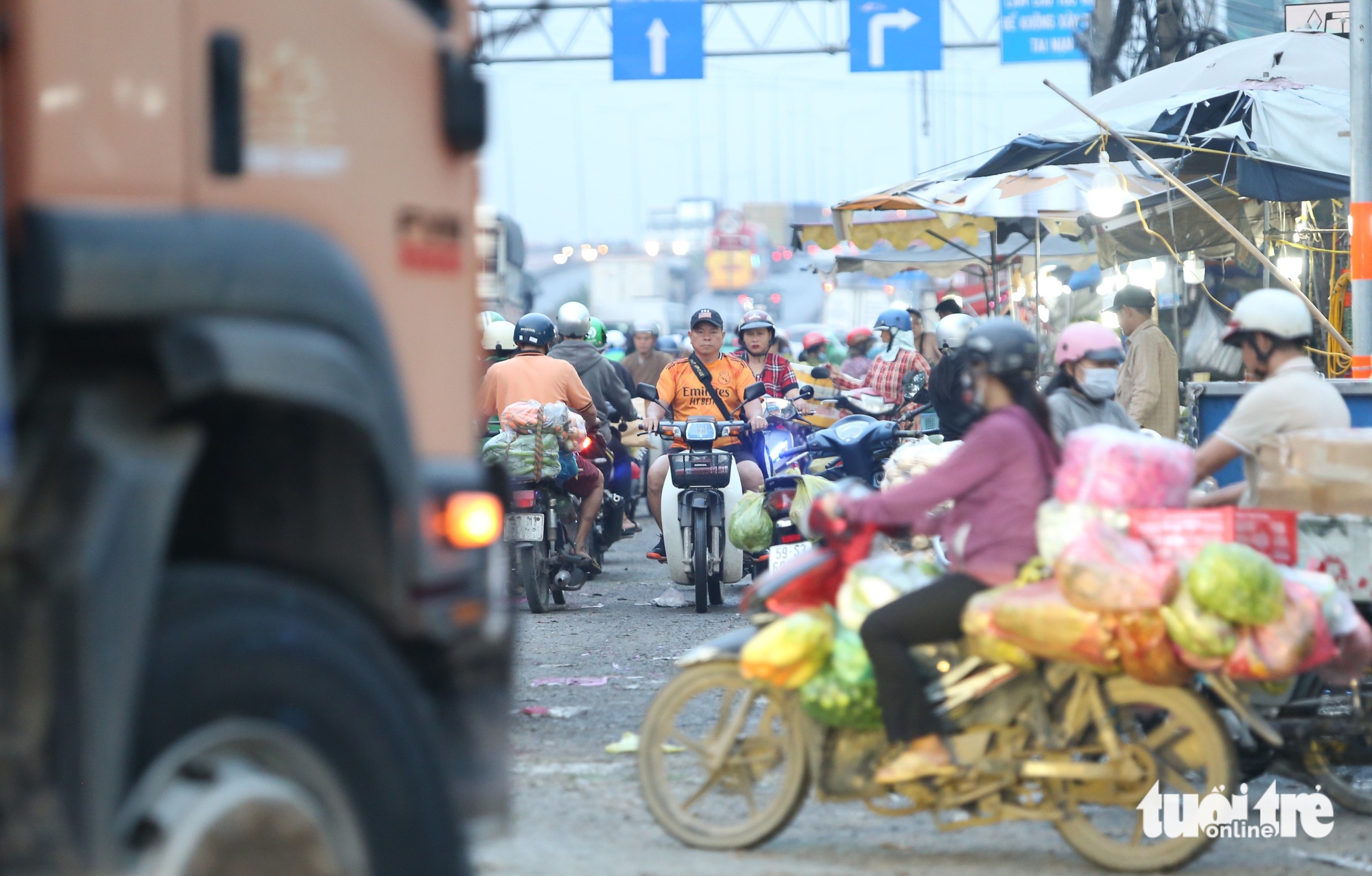 ngược chiều - Ảnh 11.