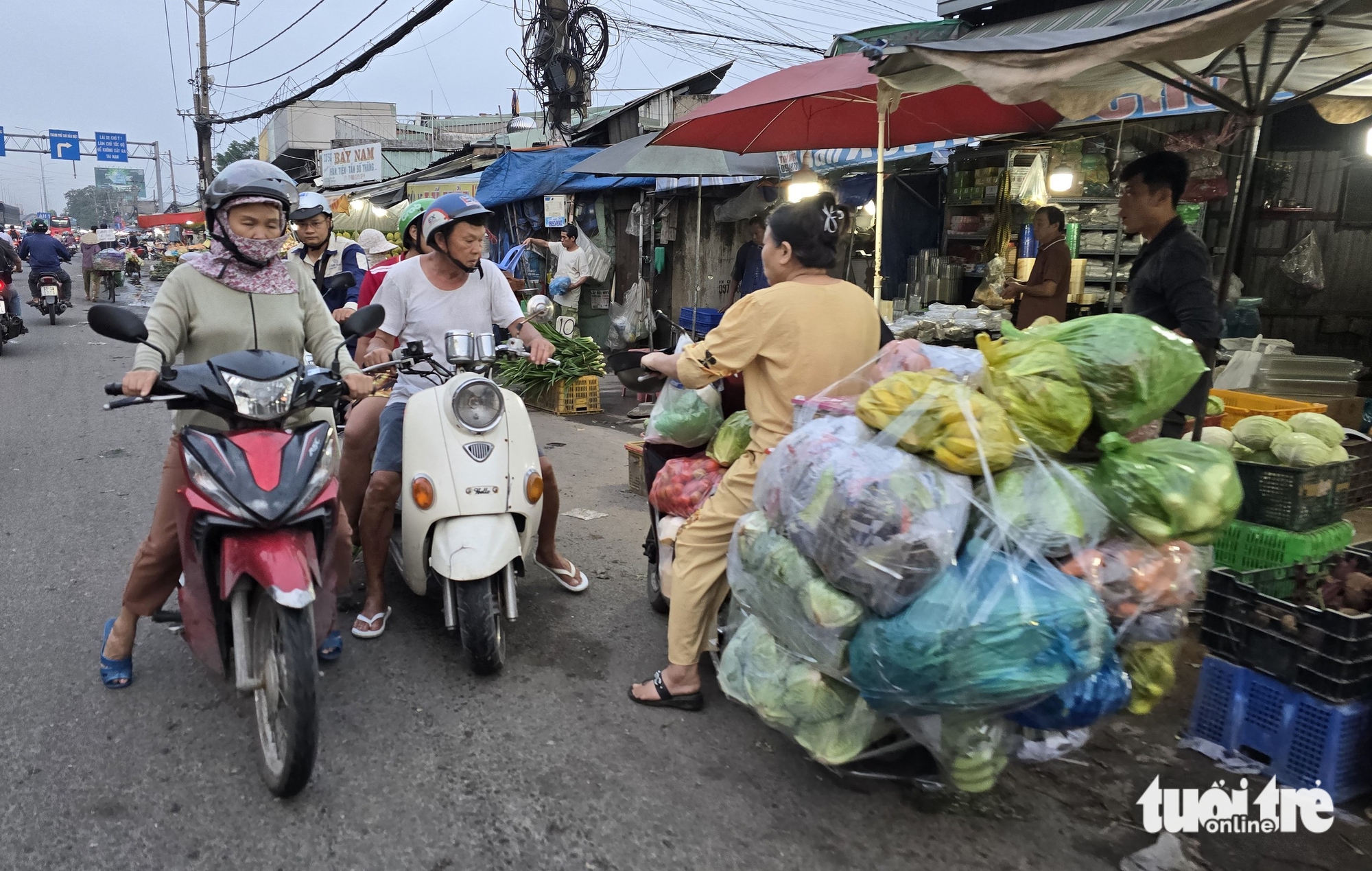 ngược chiều - Ảnh 14.
