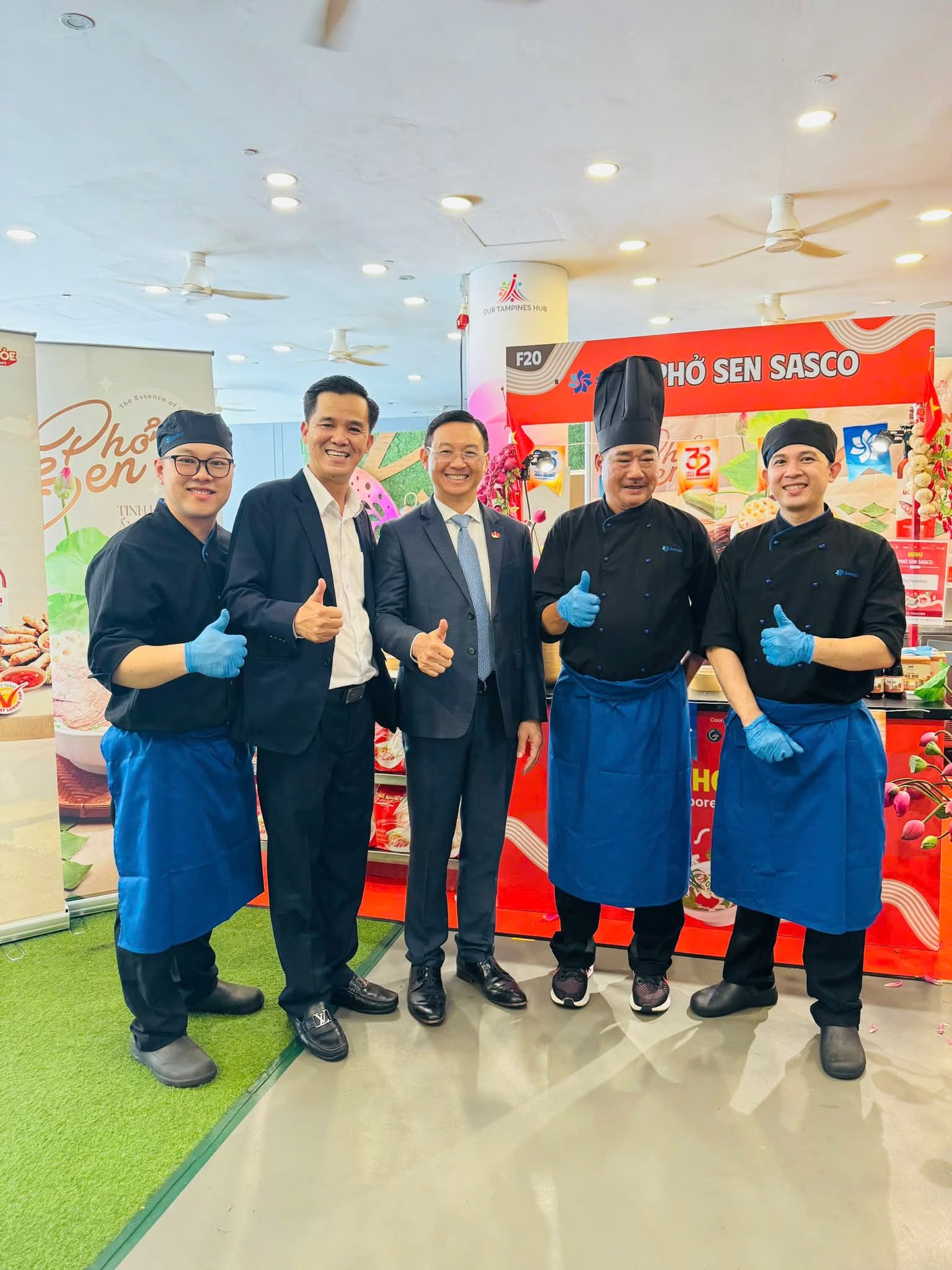 Phở Sen SASCO: Tinh hoa ẩm thực Việt xuất ngoại, chinh phục Singapore - Ảnh 7.