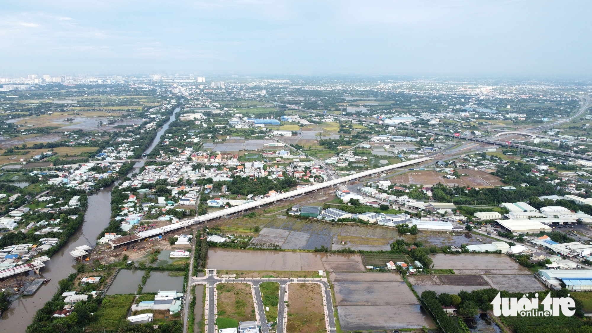 Vành đai 3 qua Tây Ninh đang vượt sông Chợ Đệm, thông xe kỹ thuật cuối tháng 10 - Ảnh 2.