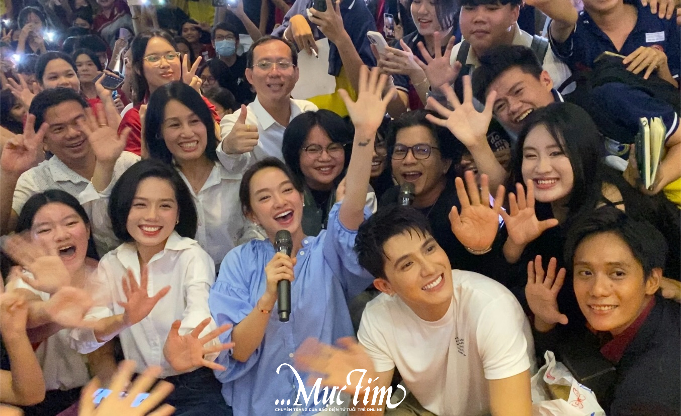 Hơn 1.400 teen Trường THPT Tạ Quang Bửu giao lưu với đoàn phim Tử chiến trên không - Ảnh 1.