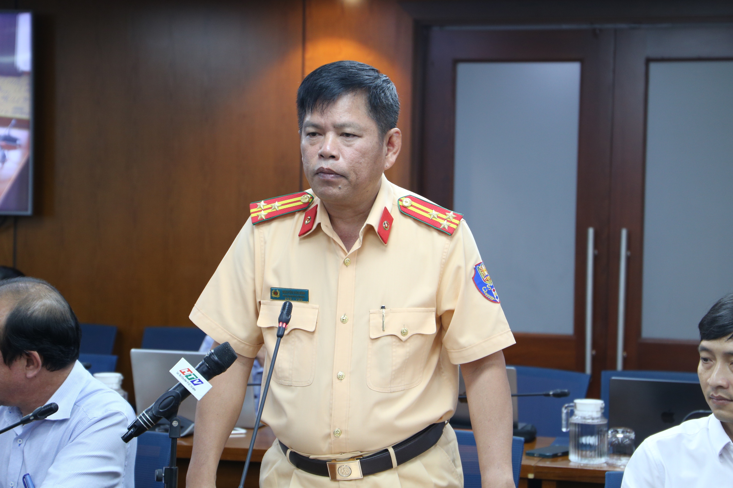 Phòng Cảnh sát giao thông TP.HCM tham mưu bổ sung lao động công ích vào xử lý vi phạm giao thông - Ảnh 1.