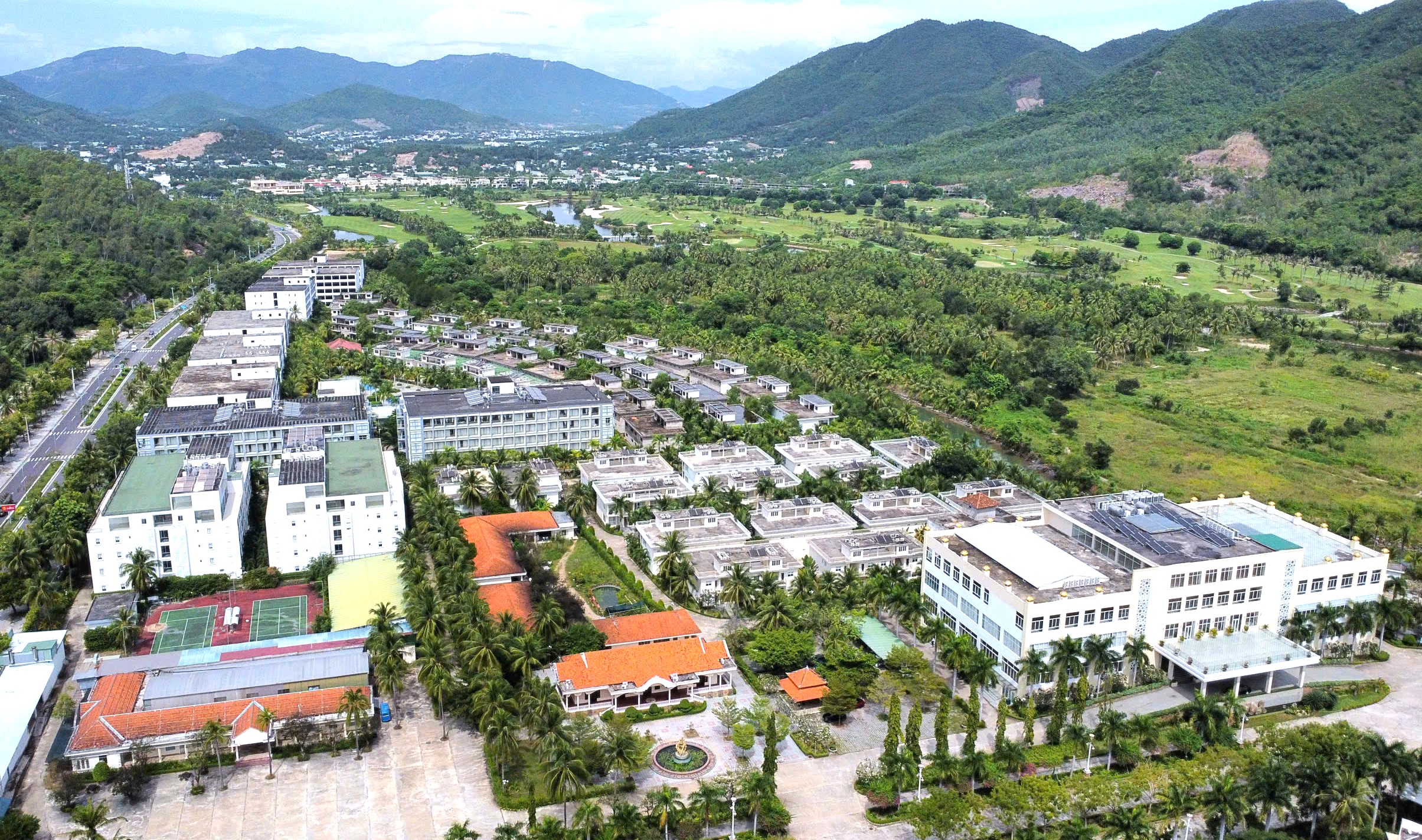 អ្នកបោះឆ្នោត Khanh Hoa មានការខឹងសម្បារចំពោះការរំលោភបំពានគម្រោង Song Lo ដែលមានរយៈពេលជិត 30 ឆ្នាំ។ តើប្រតិភូរដ្ឋសភាបាននិយាយអ្វីខ្លះ? - រូបថត ៤. Sẽ thanh tra toàn diện dự án Sông Lô sai phạm kéo dài gần 30 năm - Ảnh 4.