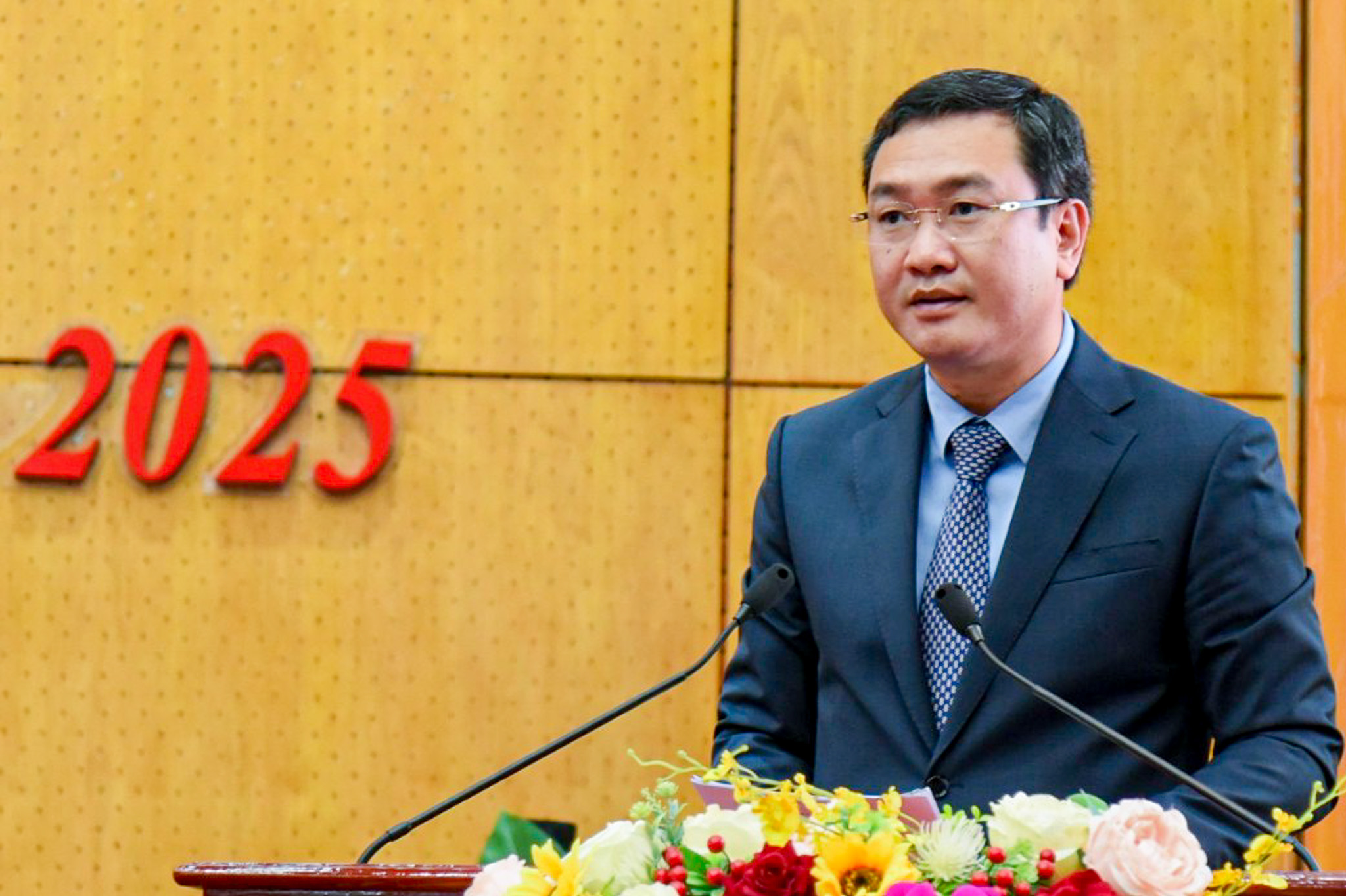 Ông Nguyễn Cảnh Toàn là tân Chủ tịch UBND tỉnh Lạng Sơn - Ảnh 1.