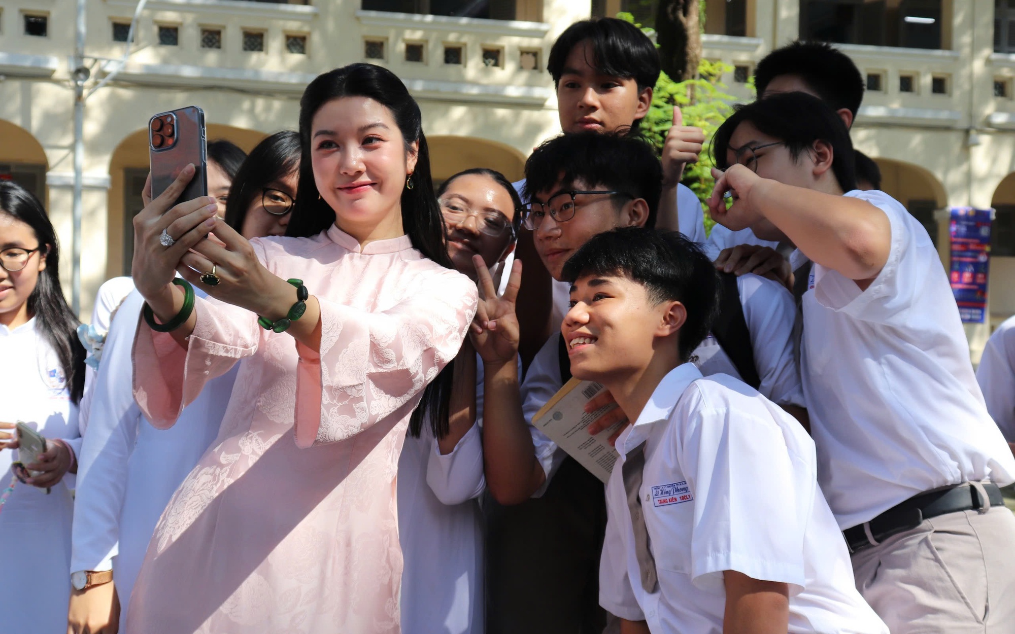 Công an TP.HCM cảnh báo chiêu lừa 'học bổng du học' chiếm đoạt hàng tỉ đồng- Ảnh 1.