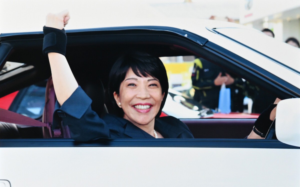 Japan's new coalition eyes big spending, but not Abenomics 2.0 - Ảnh 3.