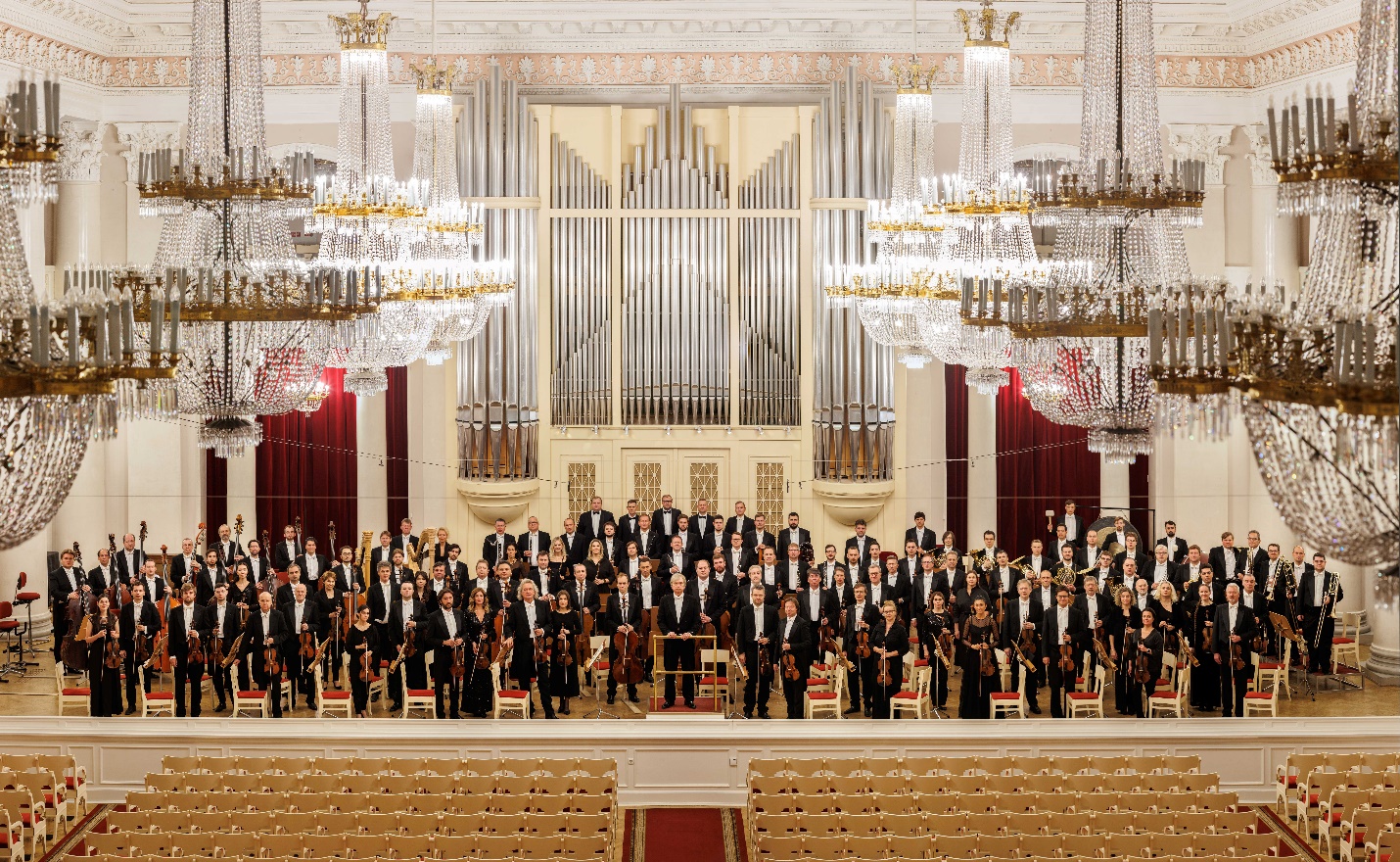 Dàn nhạc Giao hưởng St. Petersburg Philharmonic Orchestra đẳng cấp Hoàng gia Nga đến Việt Nam - Ảnh 1. Dàn nhạc Giao hưởng St. Petersburg Philharmonic Orchestra đến Việt Nam diễn - Ảnh 1.