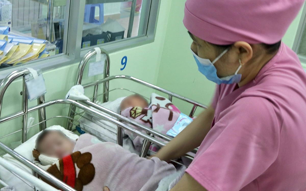 Trẻ sơ sinh bị bỏ rơi