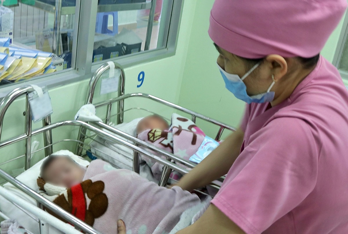 Xót xa hàng chục trẻ sơ sinh bị bỏ rơi tại Bệnh viện Đa khoa Bình Dương - Ảnh 1.