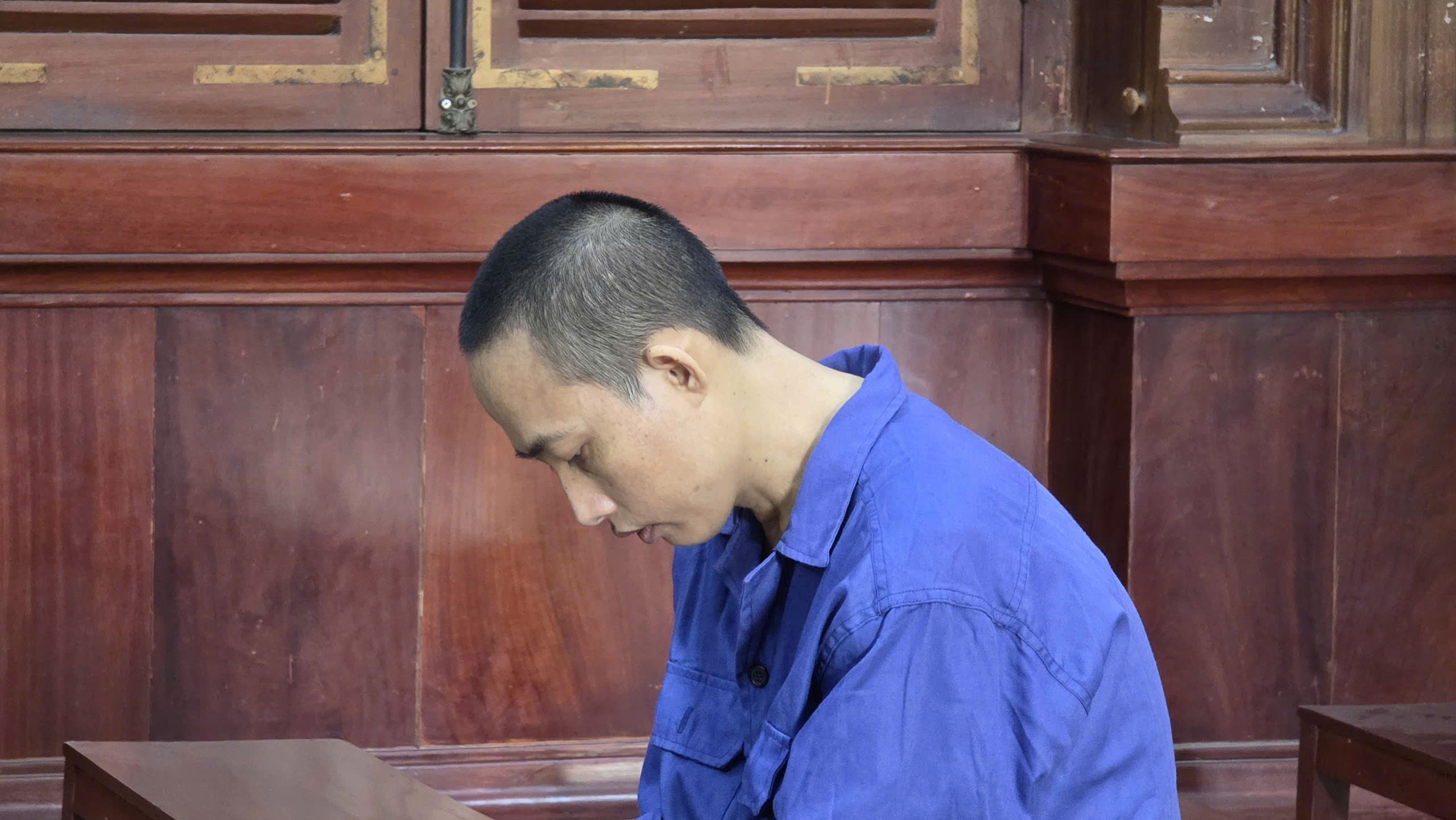 Ghen tuông, đi xe máy từ Đắk Lắk đến TP.HCM sát hại vợ, lãnh 19 năm tù - Ảnh 1. ghen tuông - Ảnh 1.