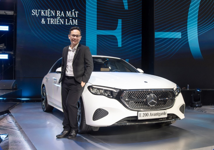 Mercedes-Benz E-Class - Ảnh 1.