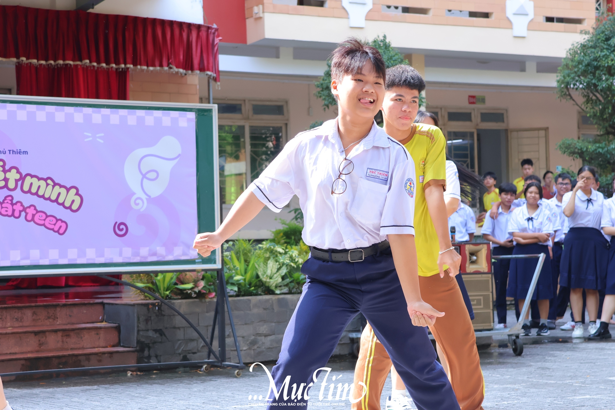 Giờ chơi hết mình, chill đúng chất teen của học trò Trường THPT Thủ Thiêm - Ảnh 4.