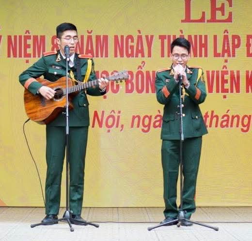 Lohan - Ảnh 6.