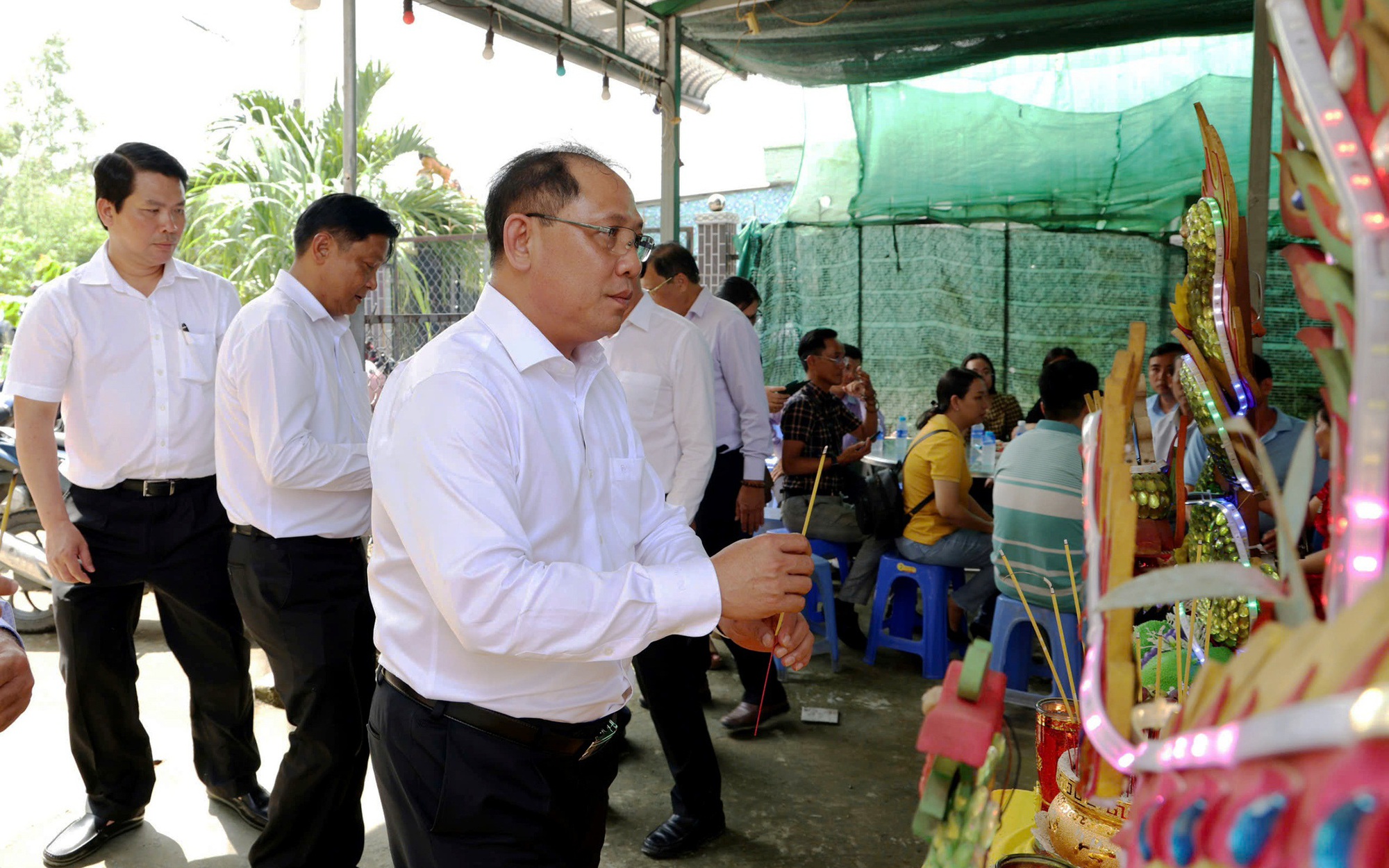 Đừng gọi Ngọc Hoàng - Ảnh 1.