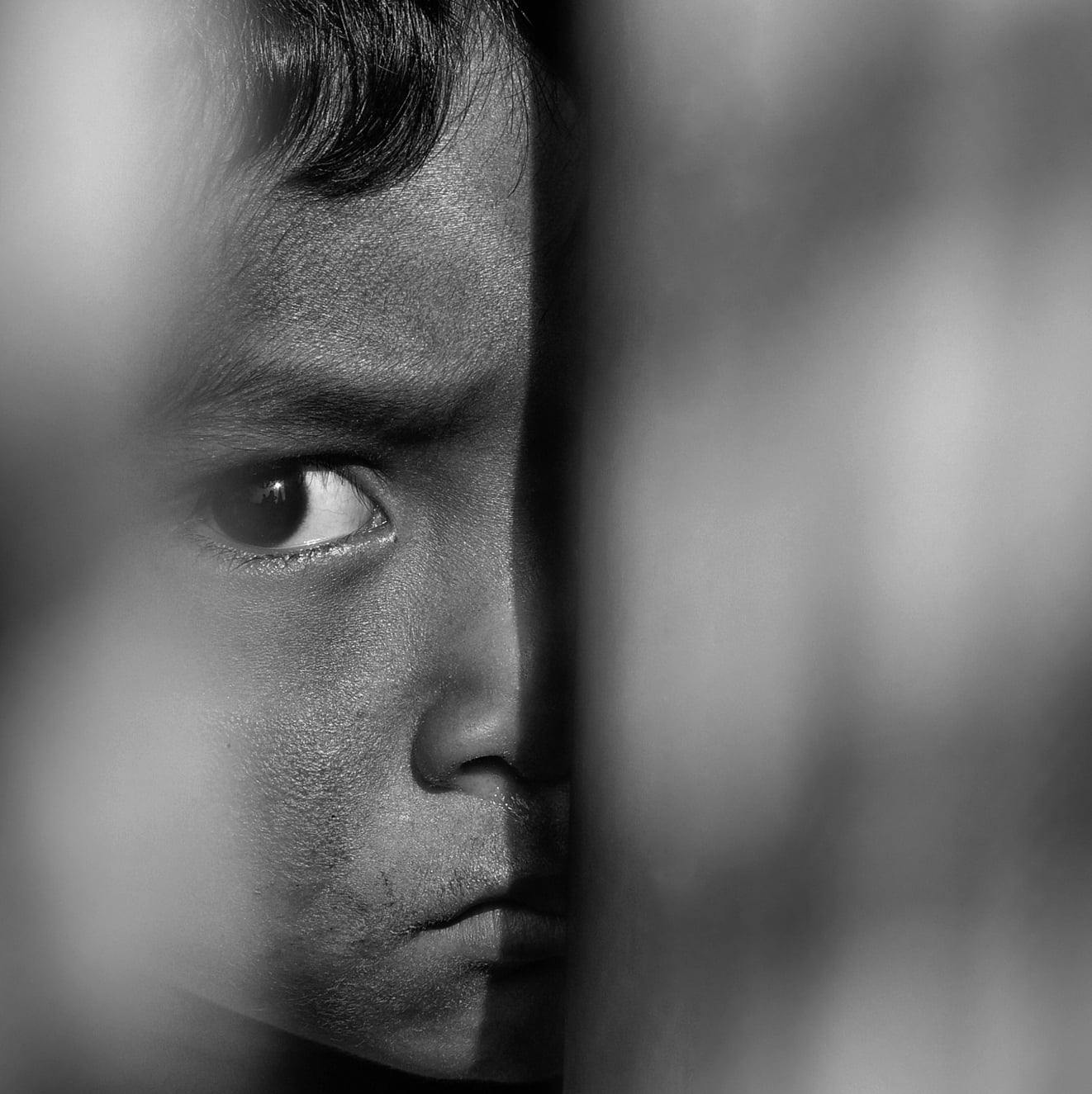 Award-winning photographer celebrates 25 years capturing Vietnamese life - Ảnh 4.