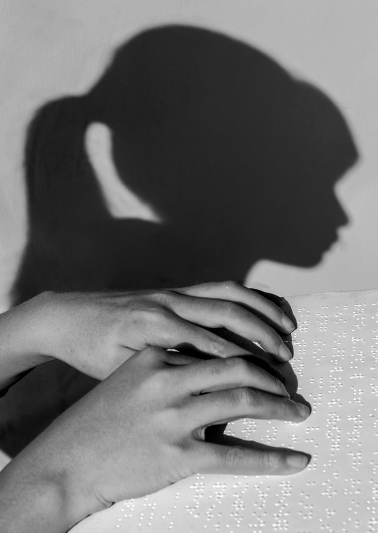 Award-winning photographer celebrates 25 years capturing Vietnamese life - Ảnh 9.