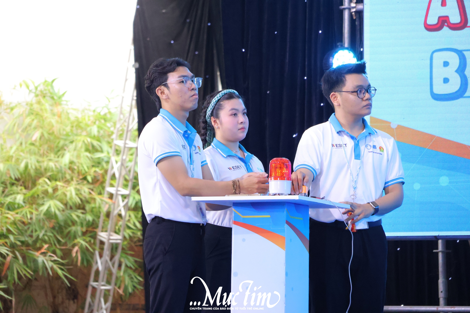 Giáo viên Trường tiểu học Dương Công Khi đoạt giải nhất Hội thi quản trò "Tôi và đồng đội"- Ảnh 2.