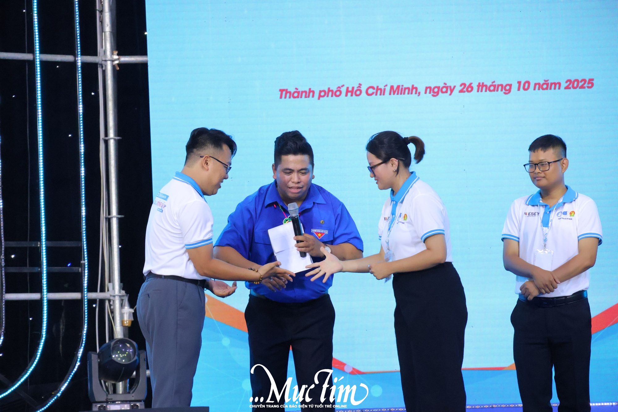 Giáo viên Trường tiểu học Dương Công Khi đoạt giải nhất Hội thi quản trò "Tôi và đồng đội"- Ảnh 10.