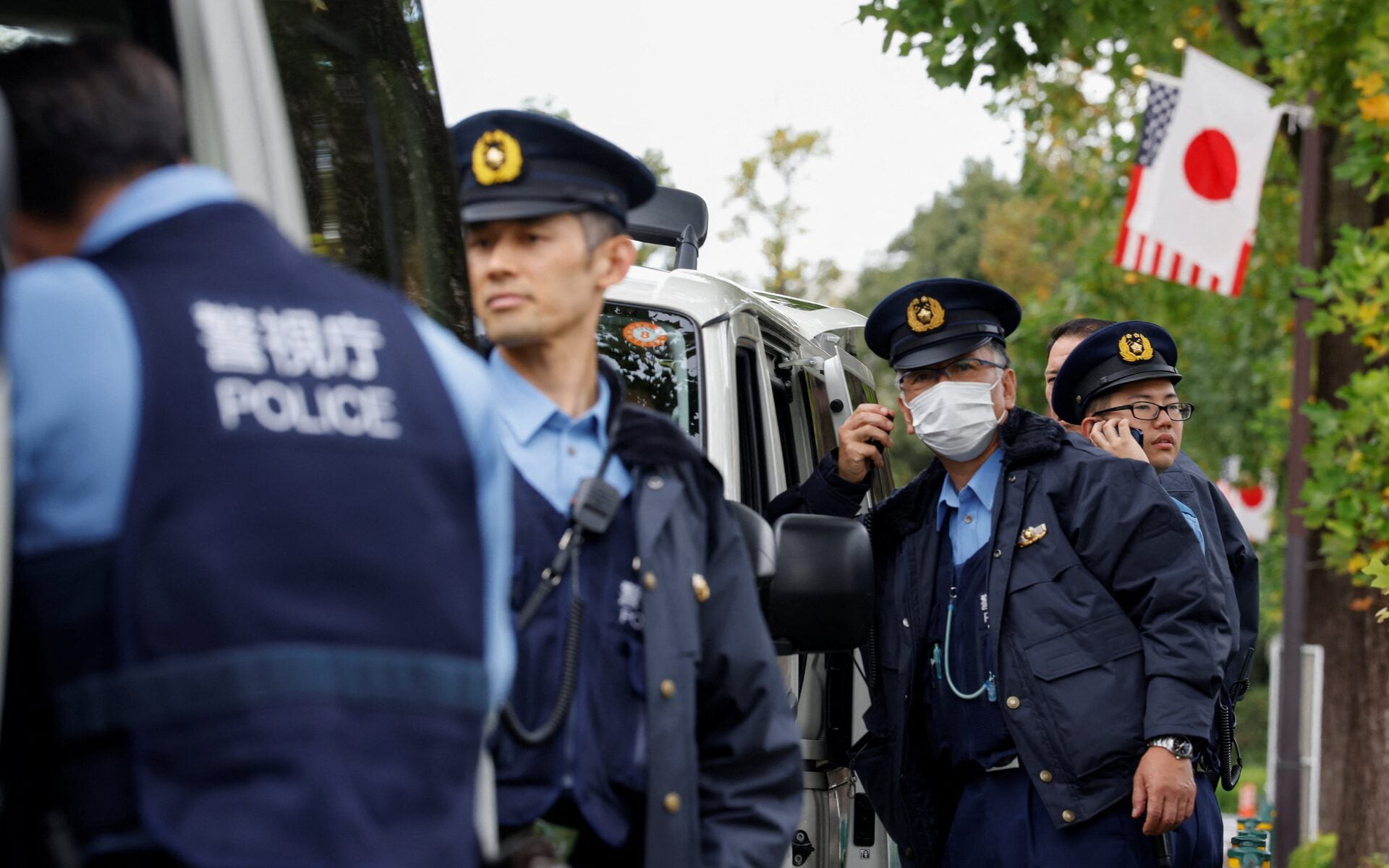 Japan, US unveil investment projects worth $400bn - Ảnh 2.