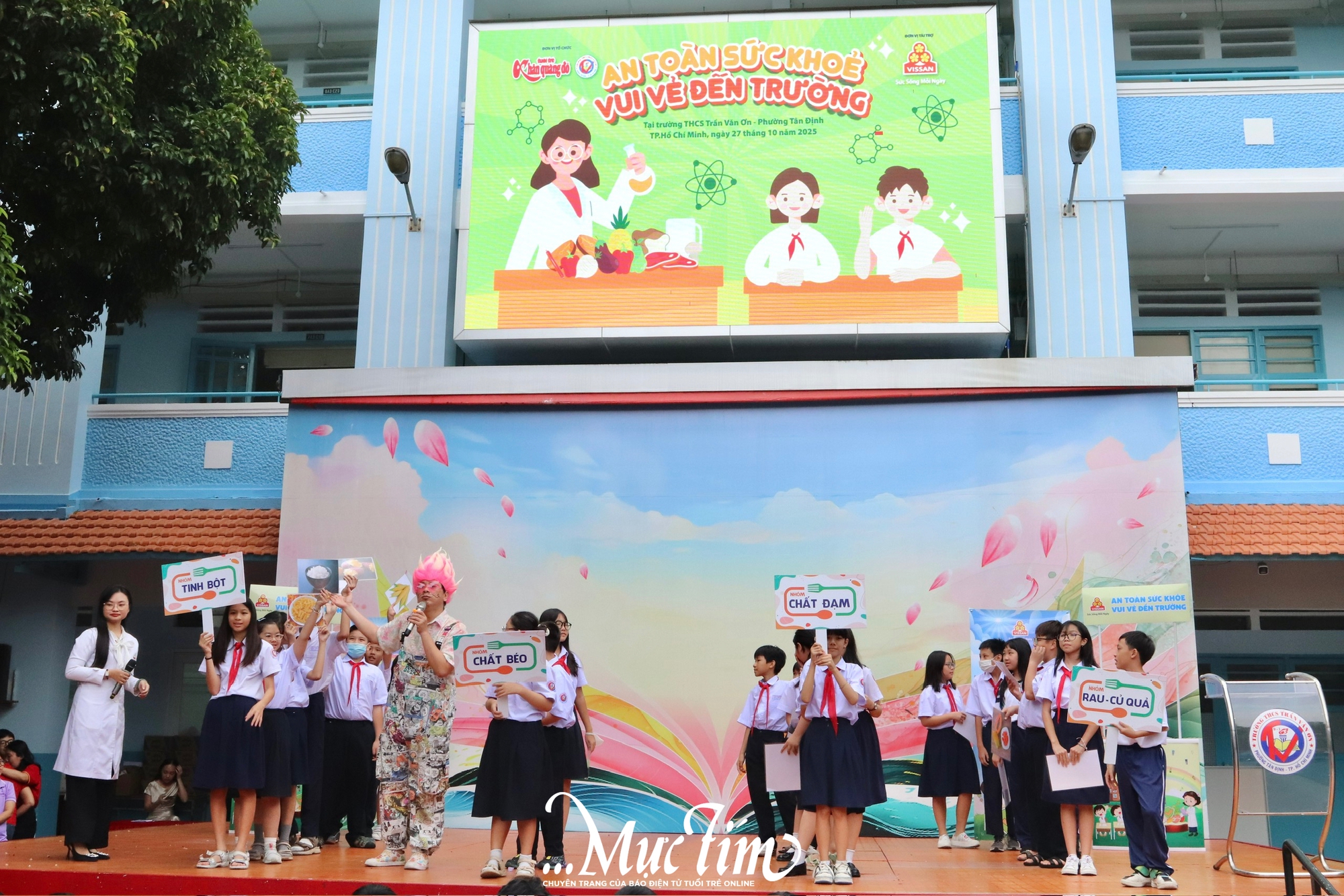 Cùng học trò Trường THCS Trần Văn Ơn tìm hiểu dinh dưỡng, vui khoẻ đến trường- Ảnh 2. Cùng học trò Trường THCS Trần Văn Ơn tìm hiểu dinh dưỡng, vui khoẻ đến trường- Ảnh 2.