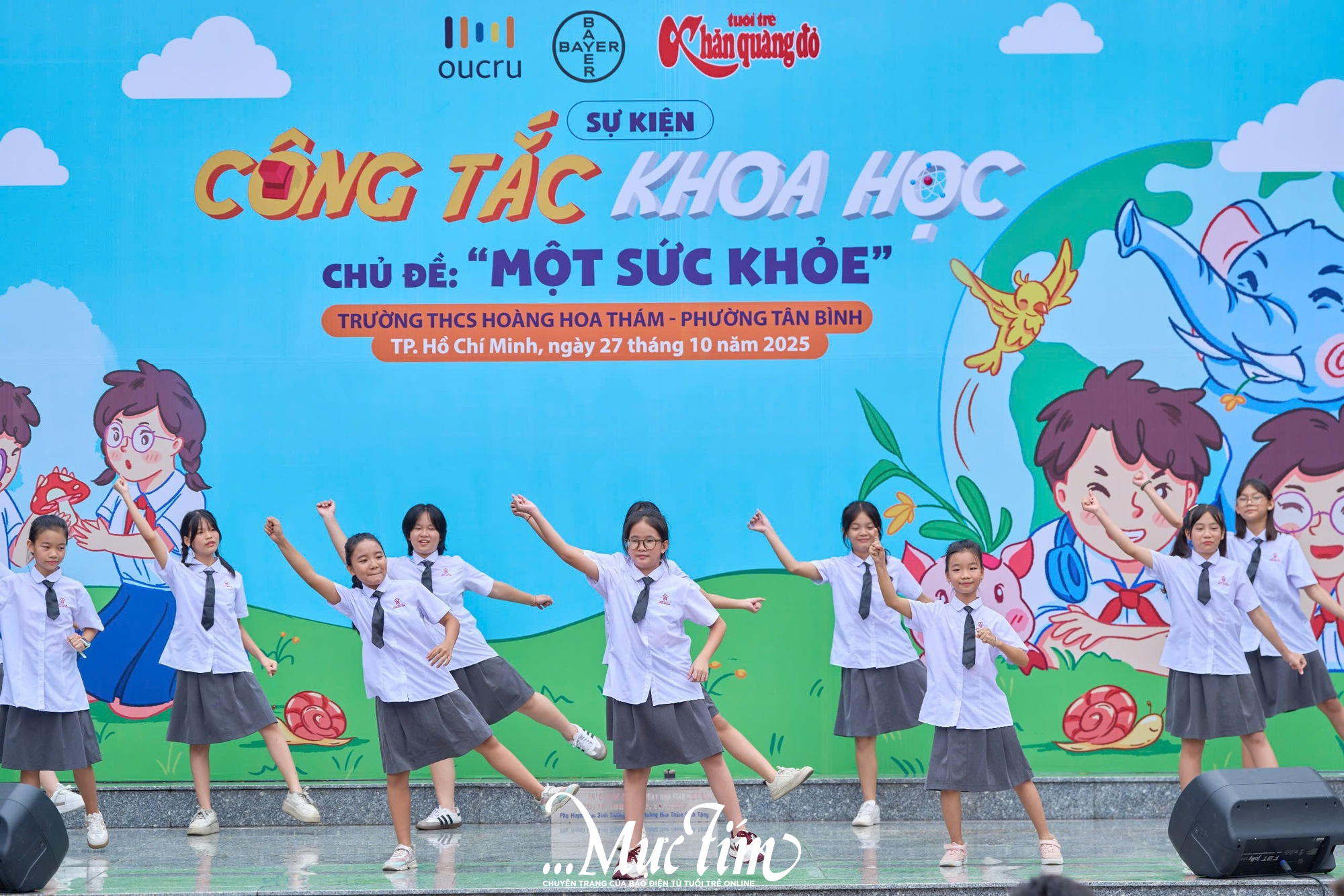Công tắc khoa học 2025 khởi đầu sôi nổi tại Trường THCS Hoàng Hoa Thám- Ảnh 9. Công tắc khoa học 2025 khởi đầu sôi nổi tại Trường THCS Hoàng Hoa Thám- Ảnh 9.