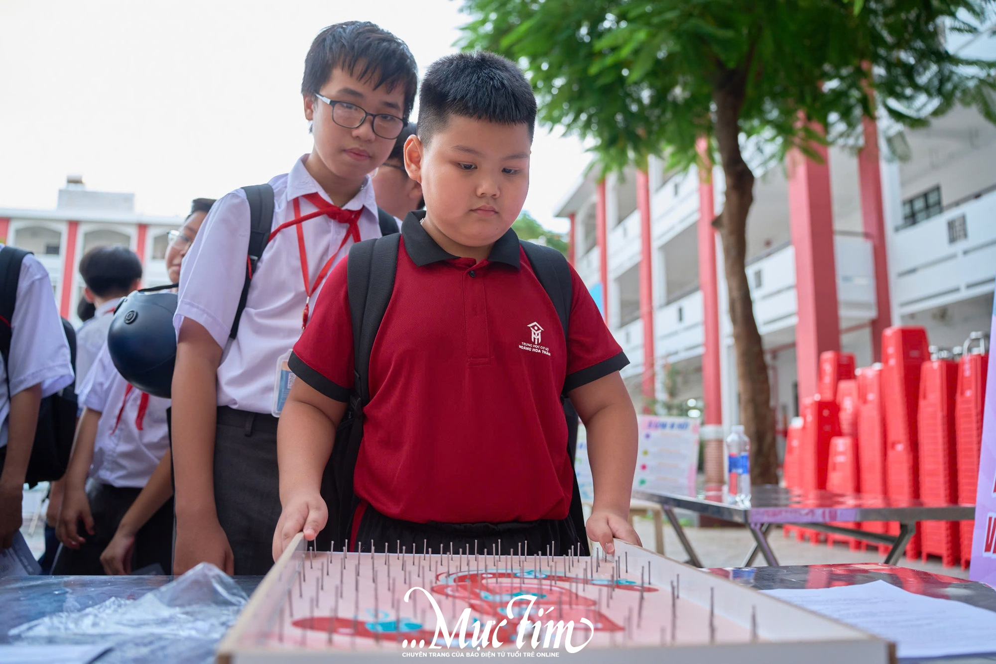 Học sinh Trường THCS Hoàng Hoa Thám chơi boardgame khám phá khoa học- Ảnh 6. Học sinh Trường THCS Hoàng Hoa Thám chơi boardgame khám phá khoa học- Ảnh 6.