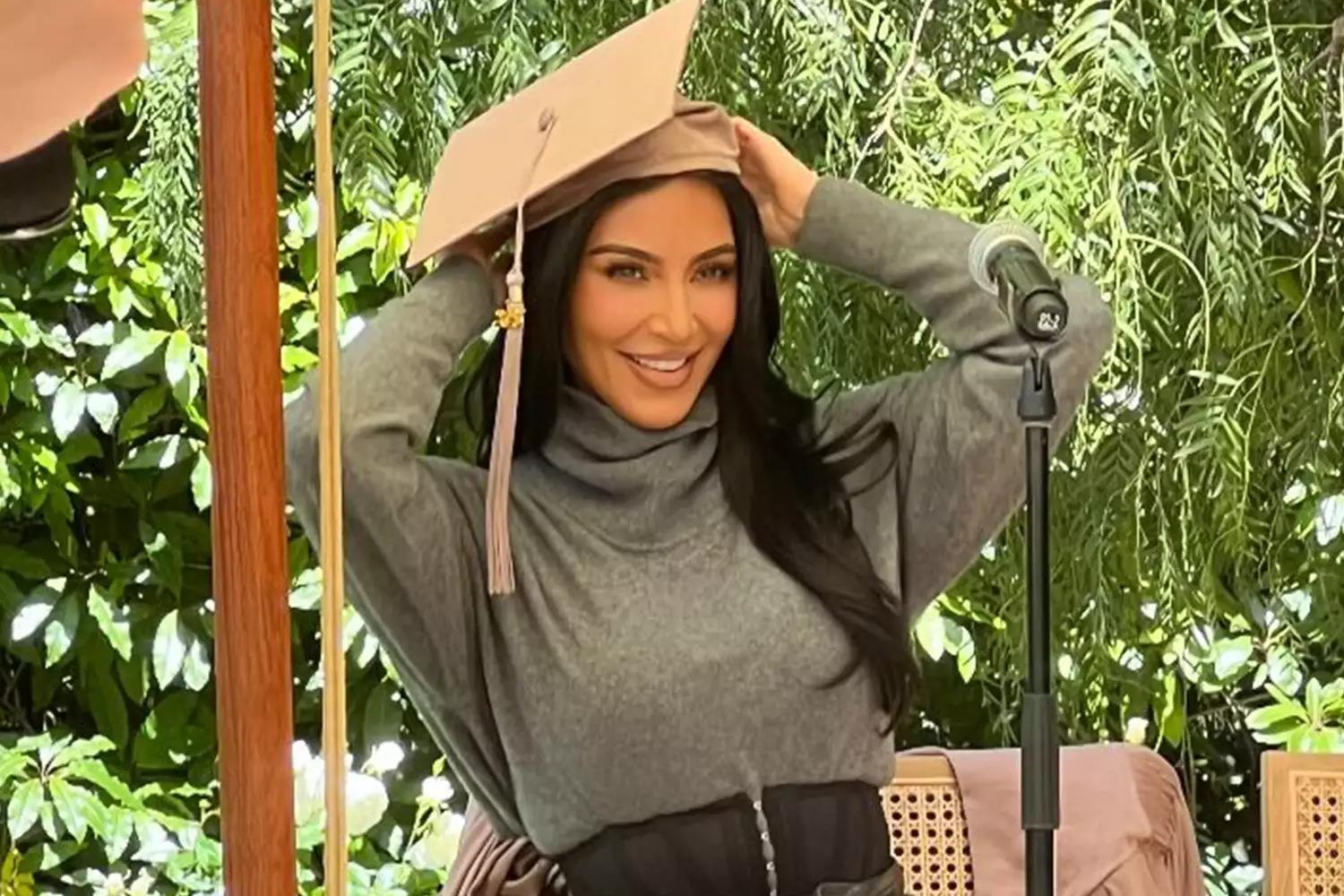 Kim Kardashian - Ảnh 3.