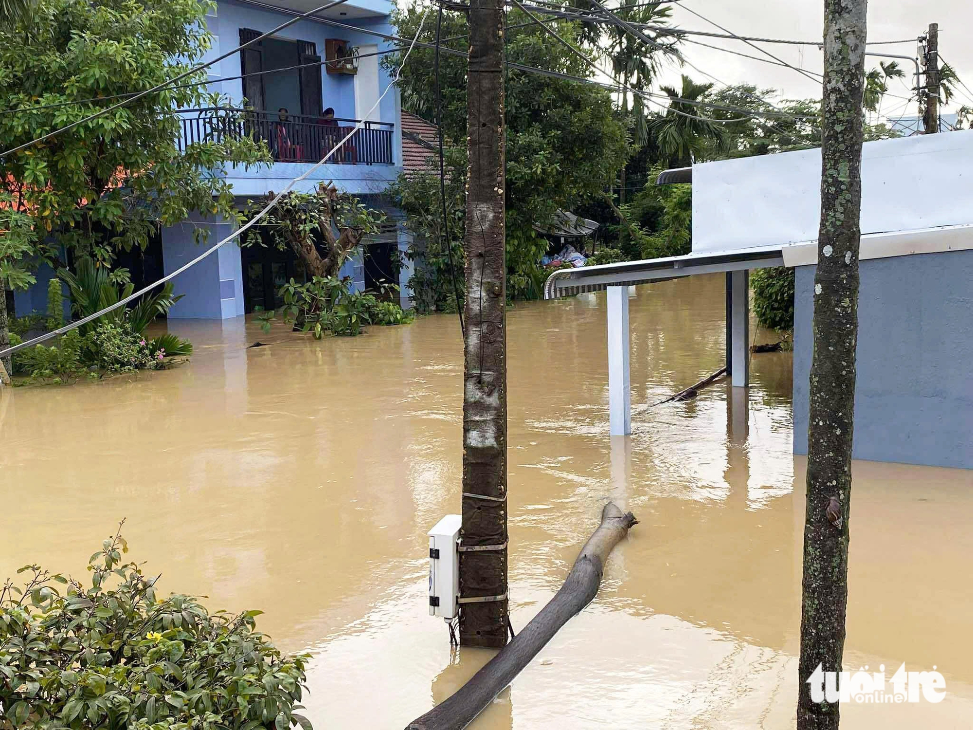 nước lũ - Ảnh 6.